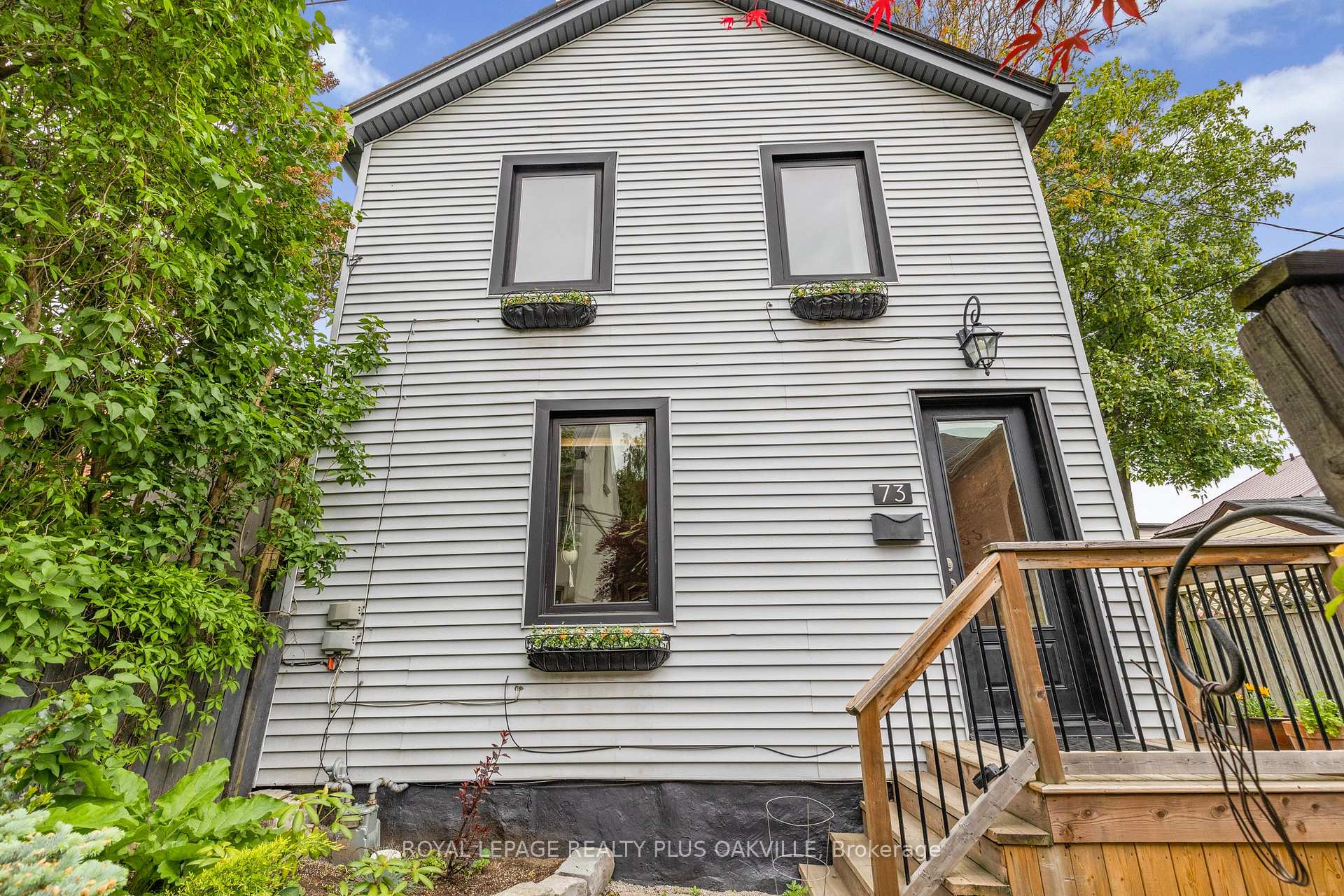Photo 3 of 73 Pearl Street N, Hamilton, Strathcona — HOMEH