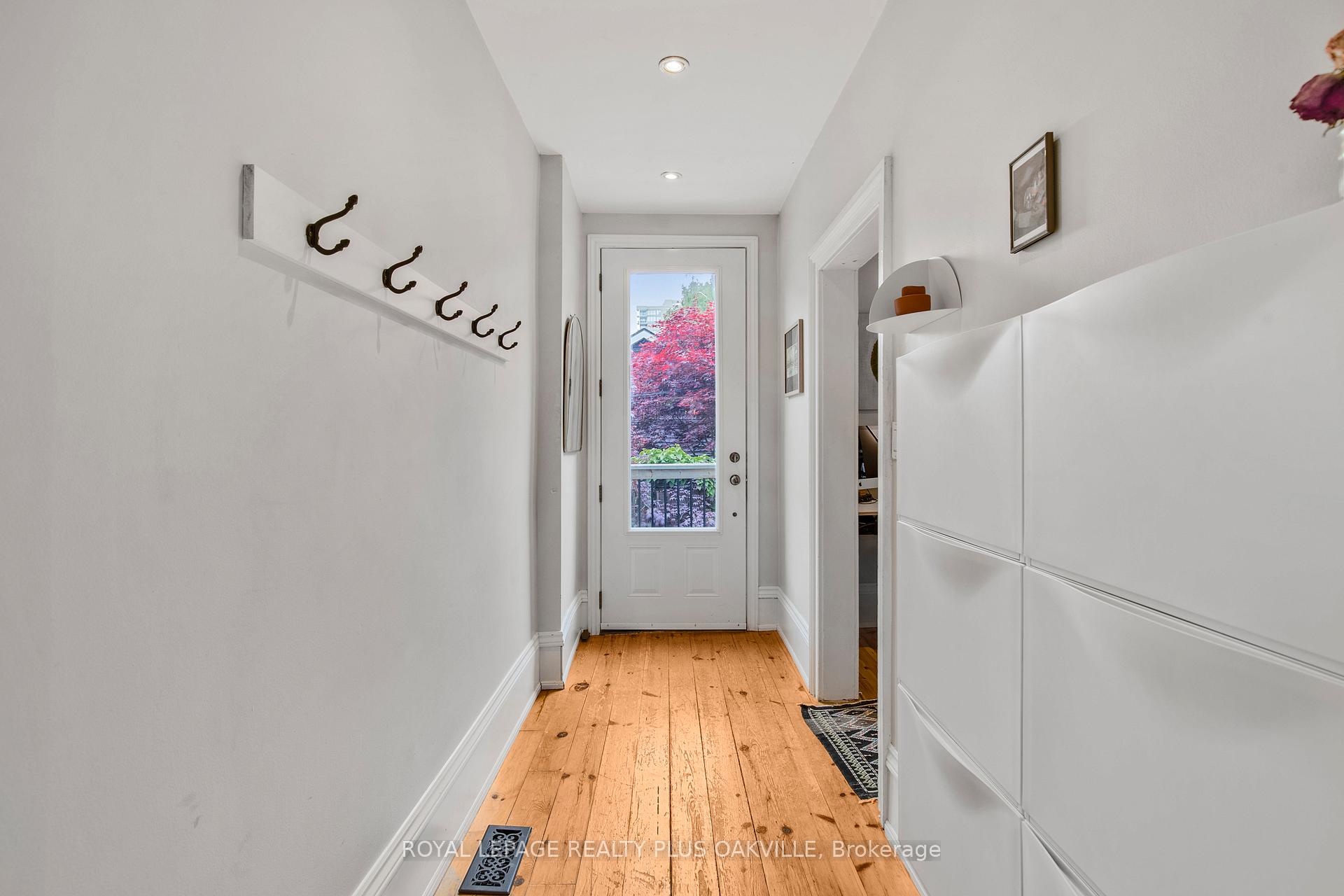 Photo 6 of 73 Pearl Street N, Hamilton, Strathcona — HOMEH