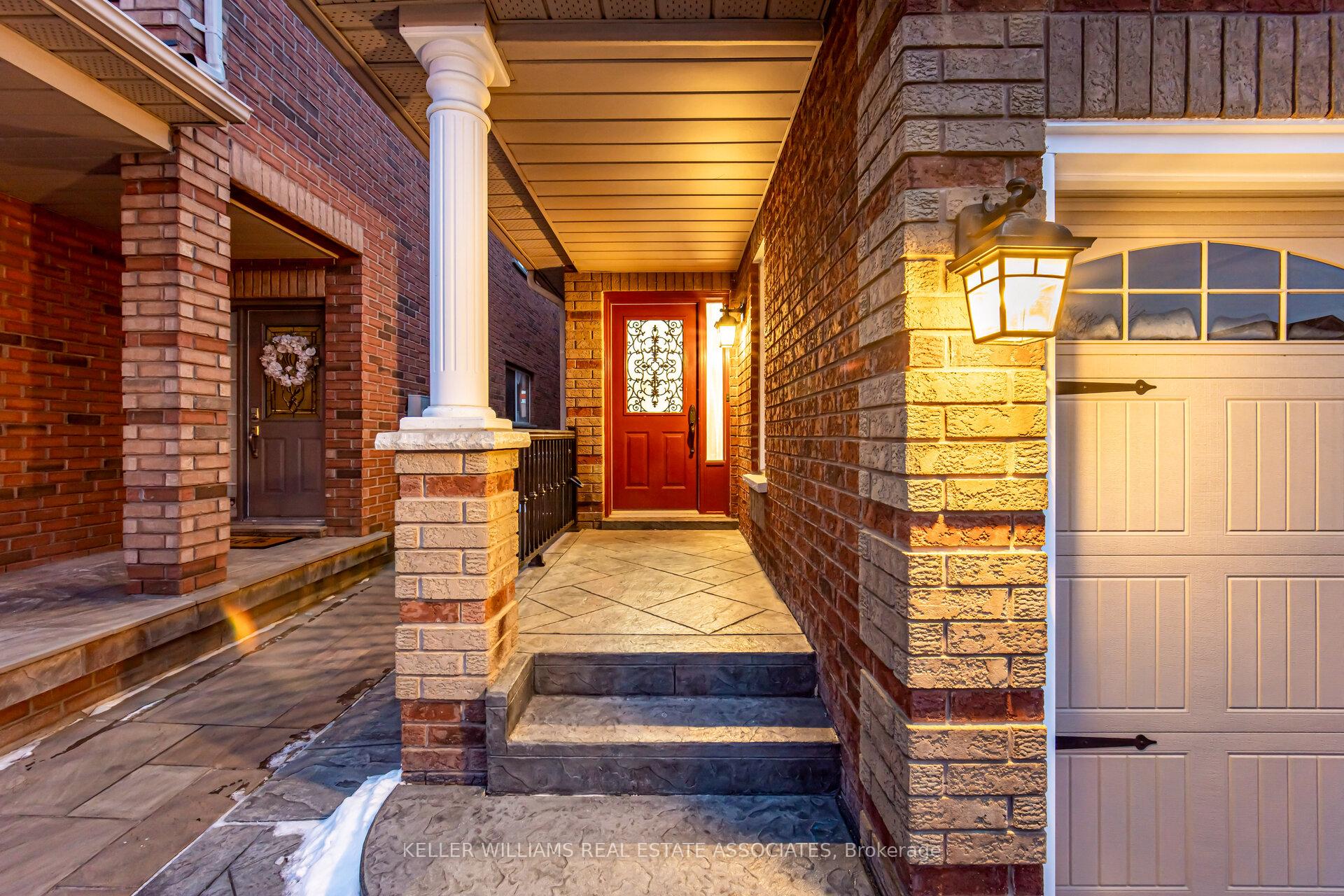 Photo 3 of 15 Headwater Road, Caledon, Bolton West — HOMEH