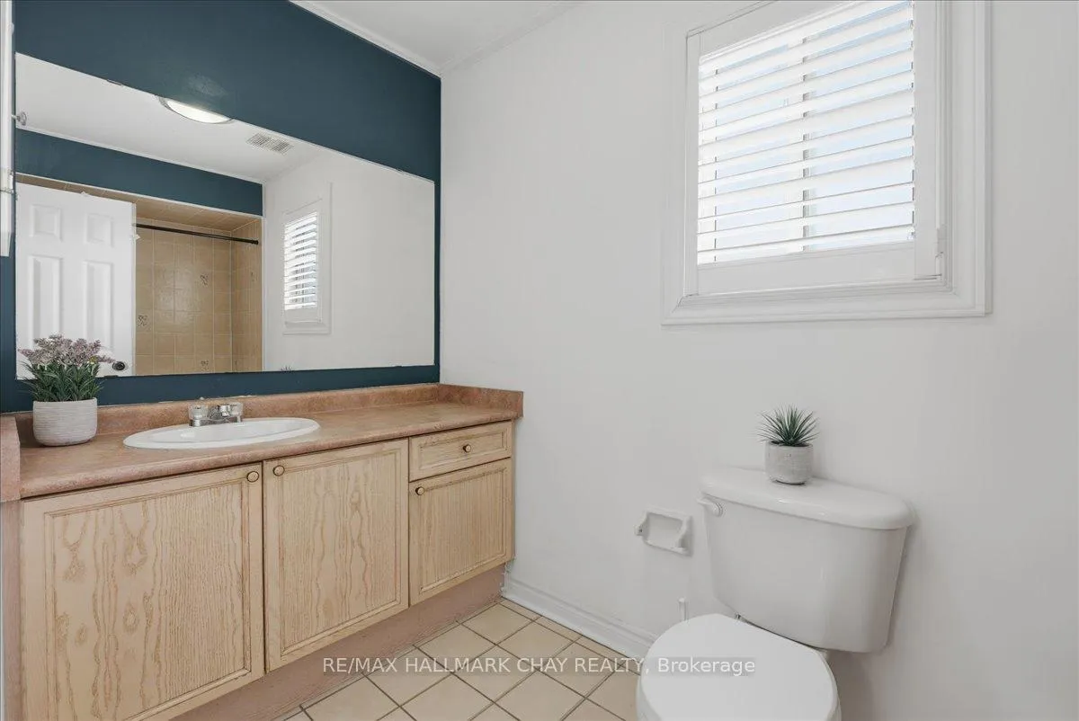 Photo 25 of 102 Esther Drive, Barrie, Painswick South — HOMEH