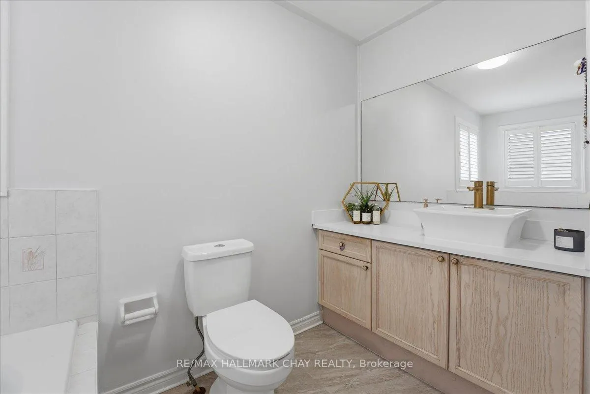 Photo 27 of 102 Esther Drive, Barrie, Painswick South — HOMEH