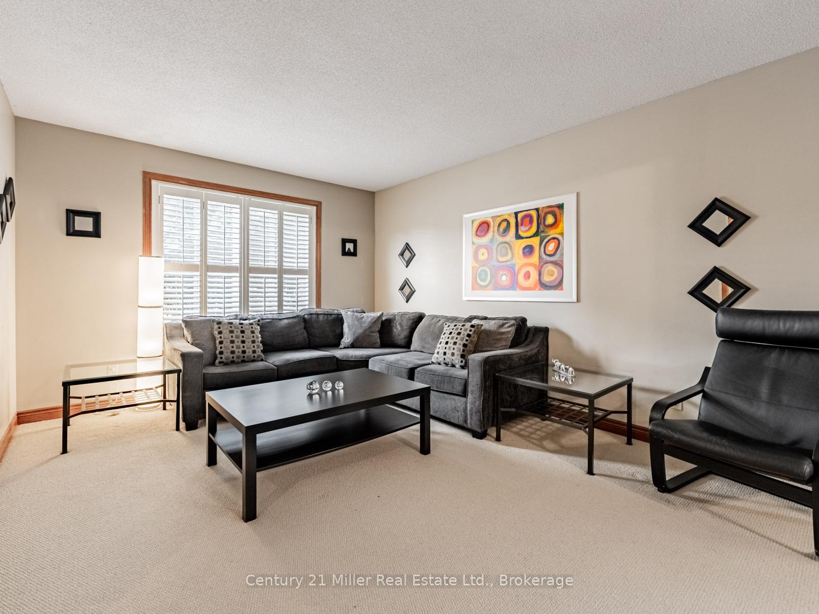 Photo 5 of 181 Meadowbrook Drive, Hamilton, Ancaster — HOMEH