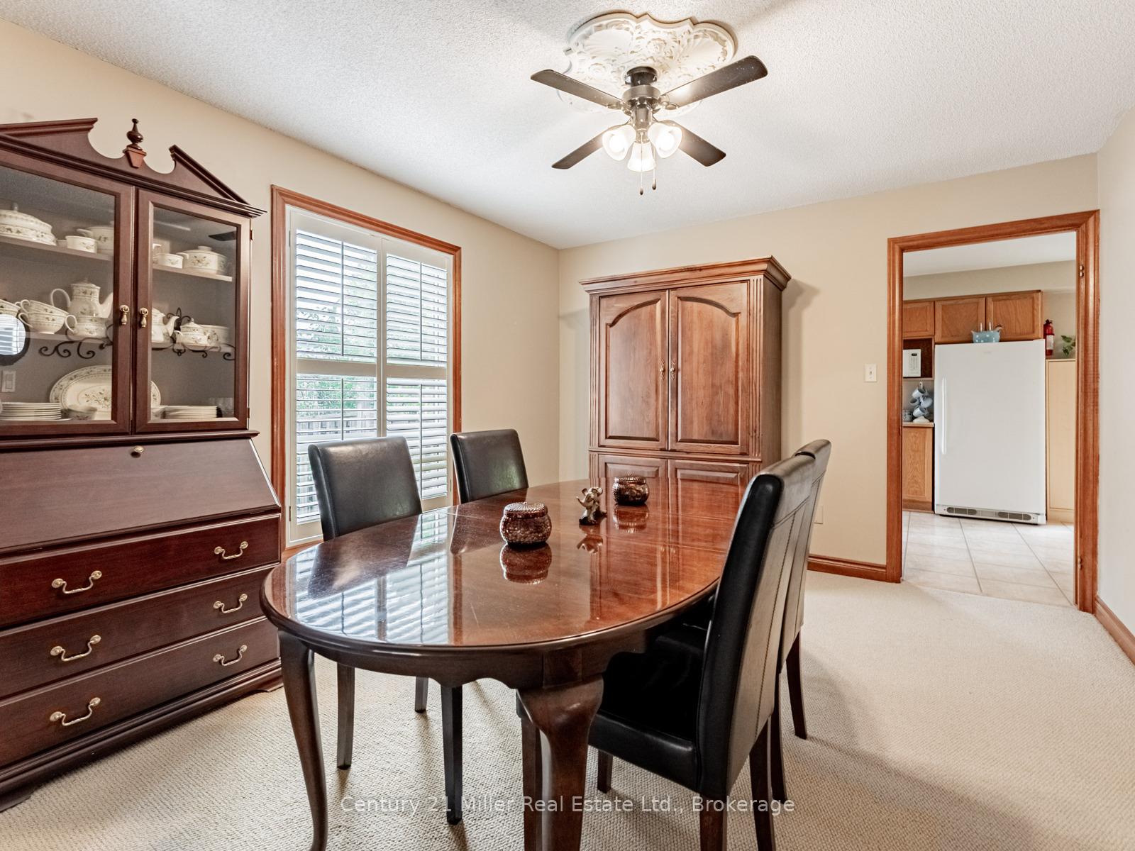 Photo 8 of 181 Meadowbrook Drive, Hamilton, Ancaster — HOMEH