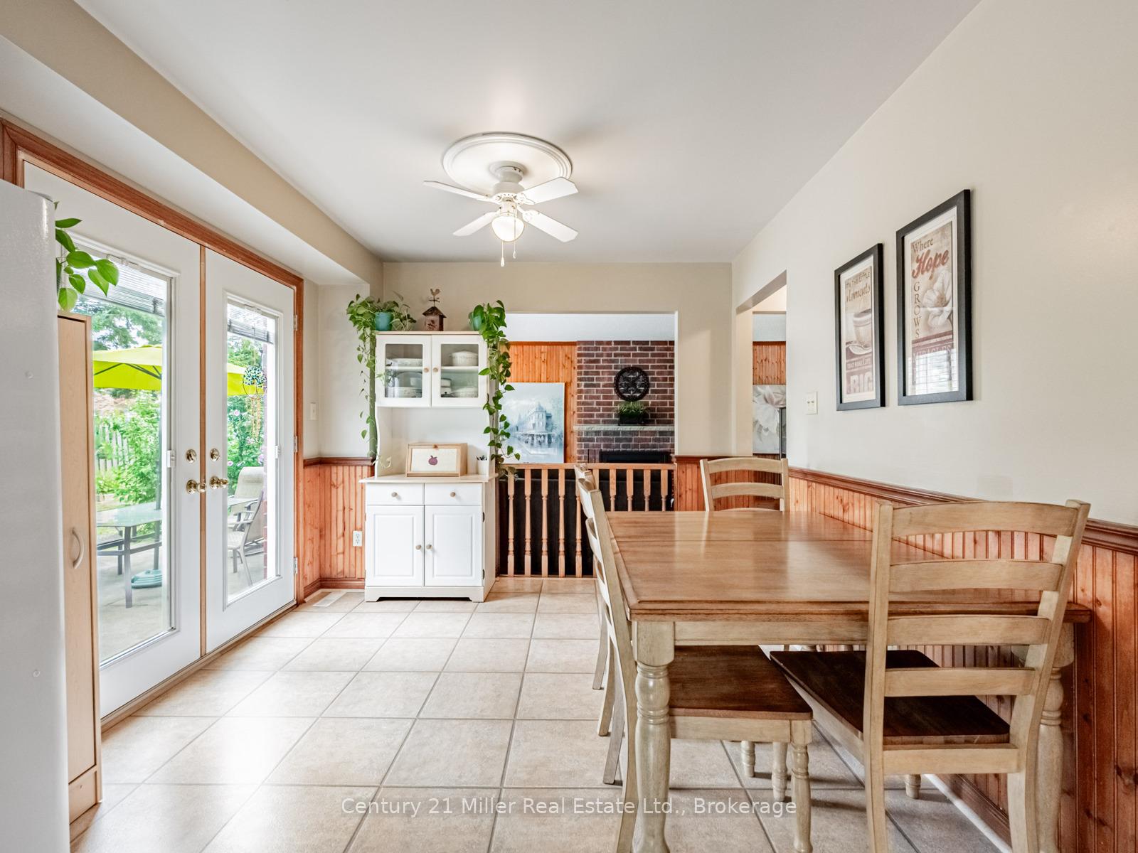 Photo 12 of 181 Meadowbrook Drive, Hamilton, Ancaster — HOMEH