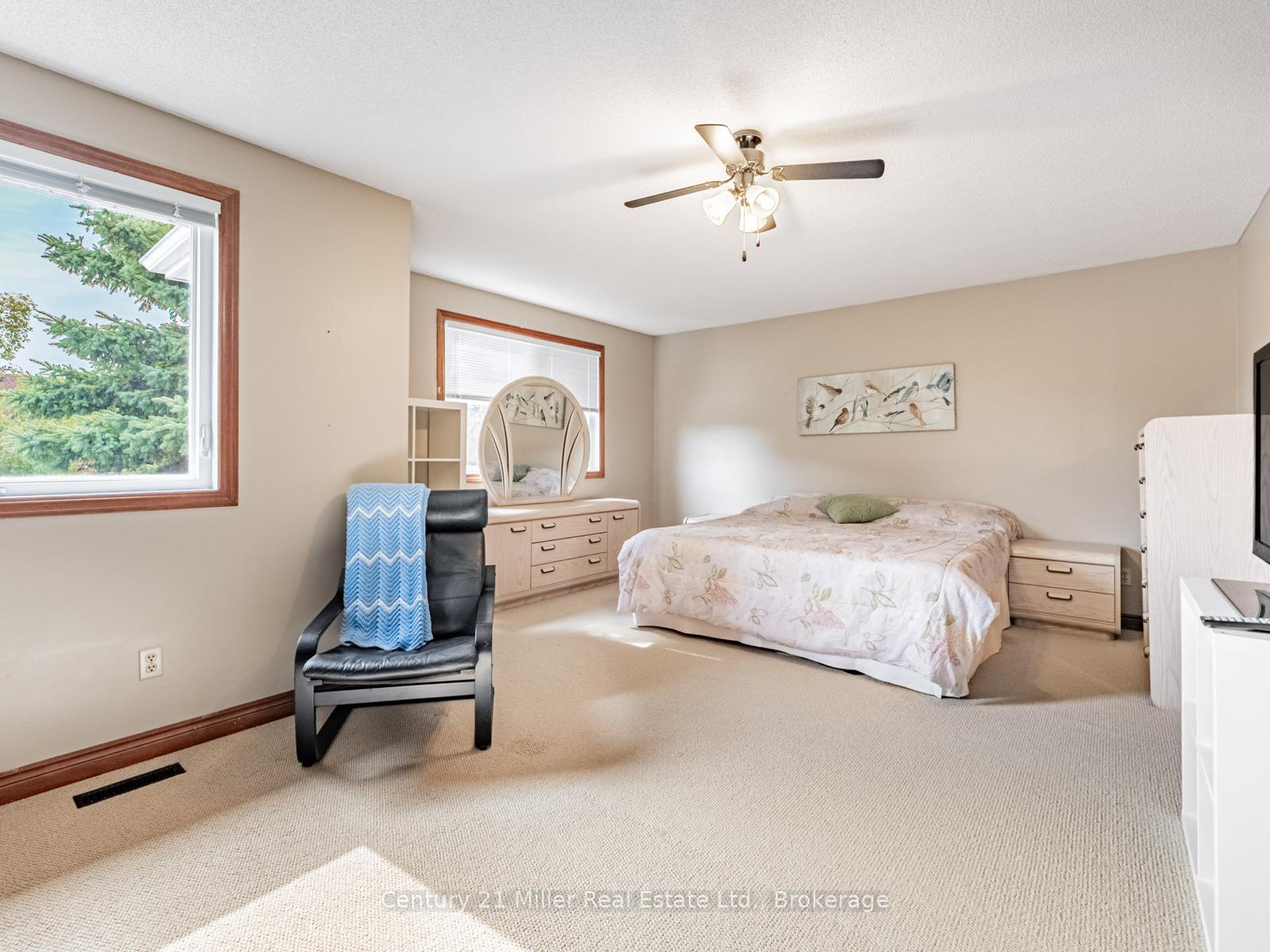 Photo 21 of 181 Meadowbrook Drive, Hamilton, Ancaster — HOMEH