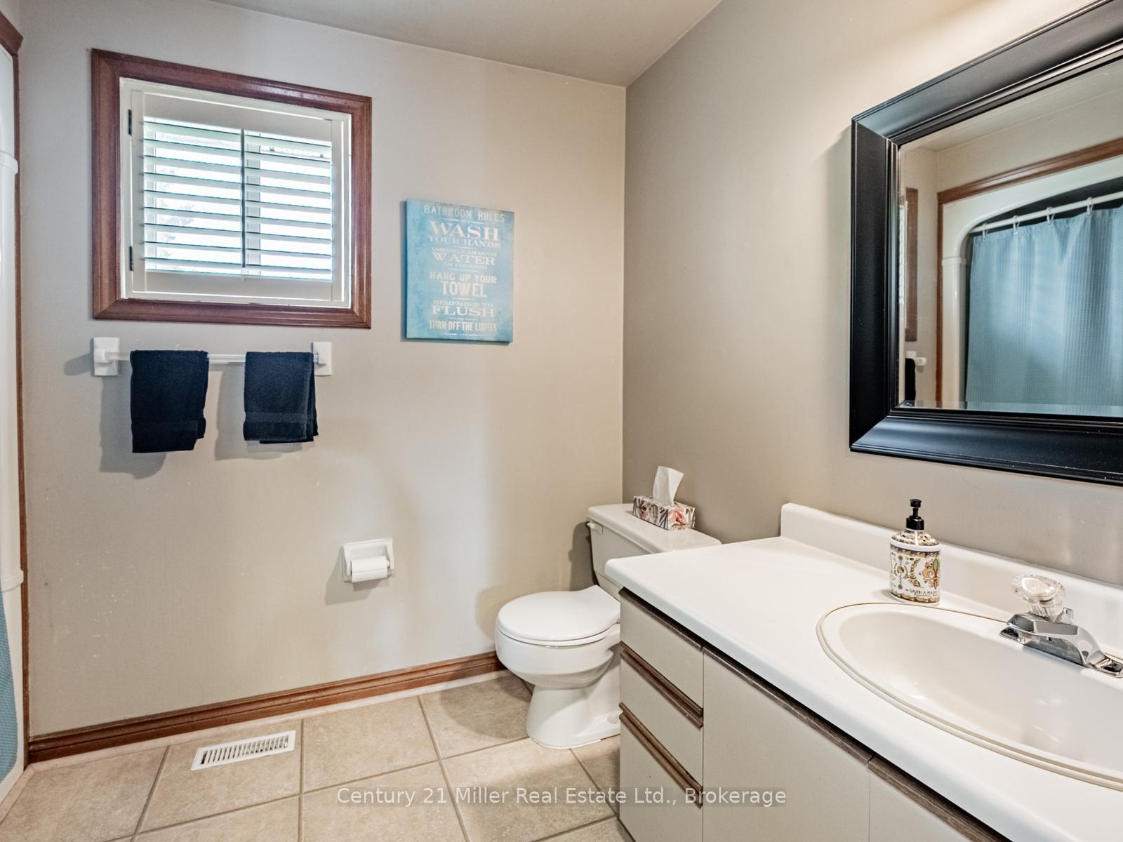 Photo 31 of 181 Meadowbrook Drive, Hamilton, Ancaster — HOMEH