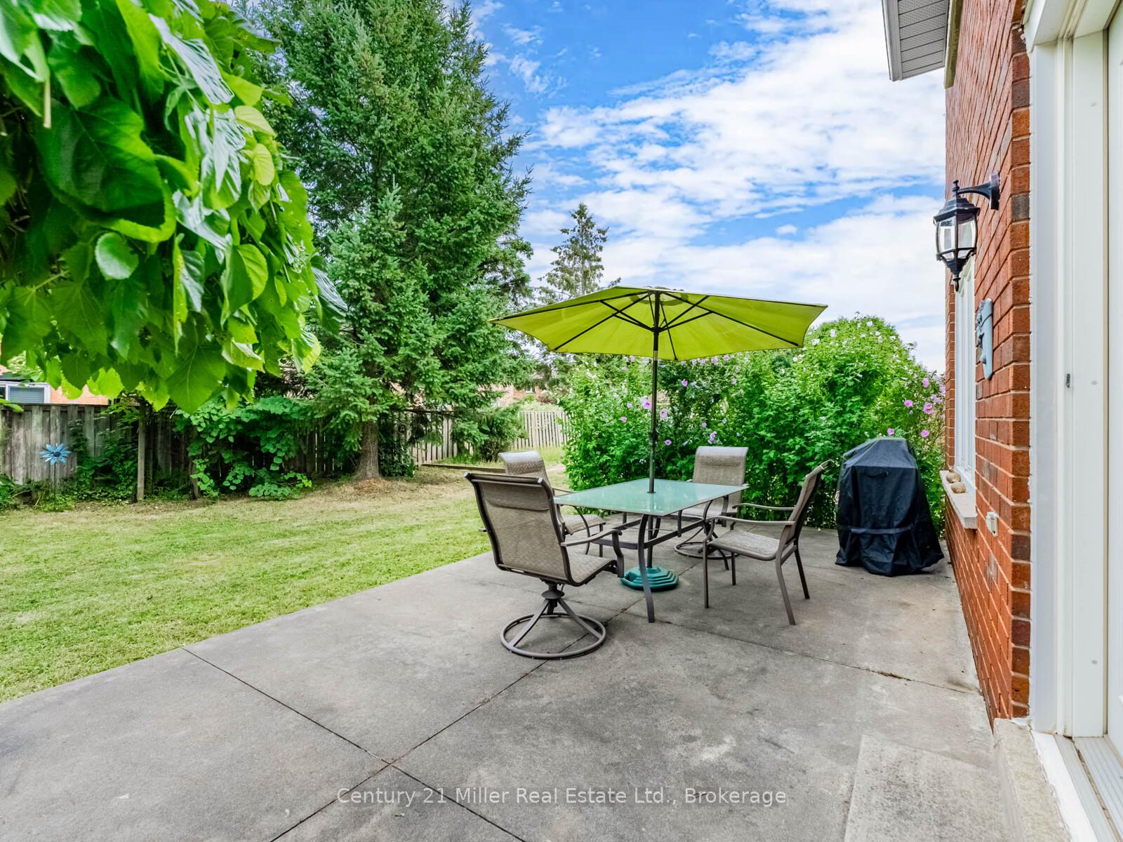 Photo 35 of 181 Meadowbrook Drive, Hamilton, Ancaster — HOMEH