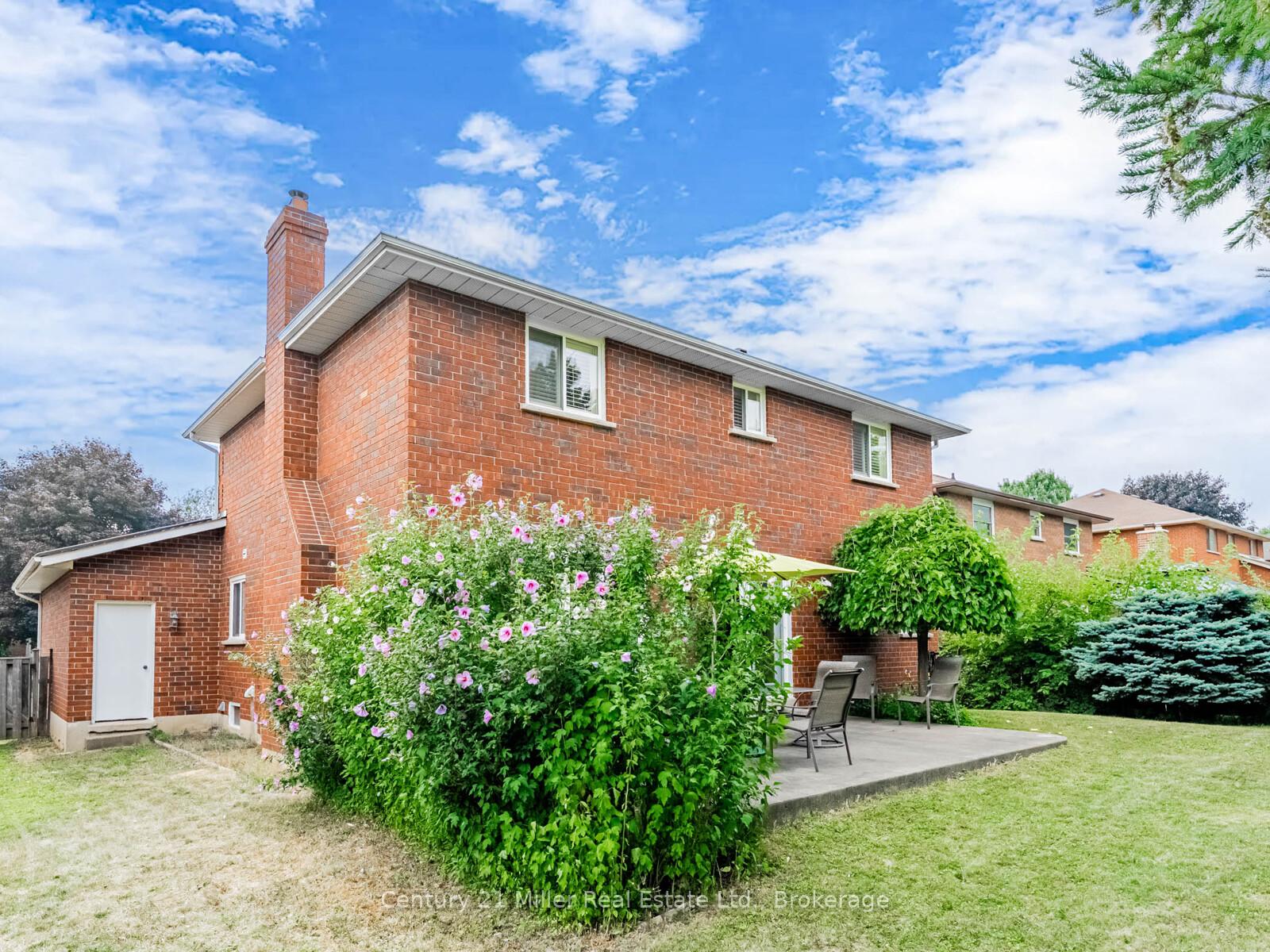 Photo 38 of 181 Meadowbrook Drive, Hamilton, Ancaster — HOMEH