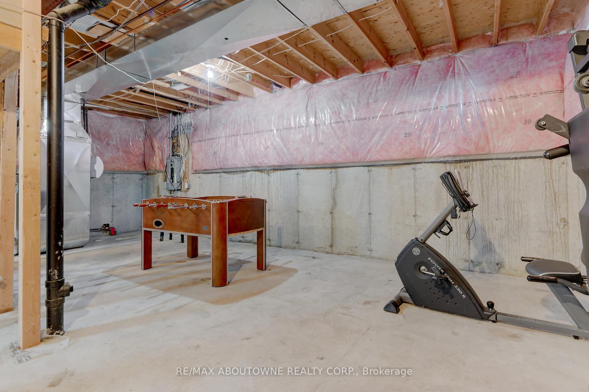 Photo 39 of 163 Fano Drive, Hamilton, Butler — HOMEH