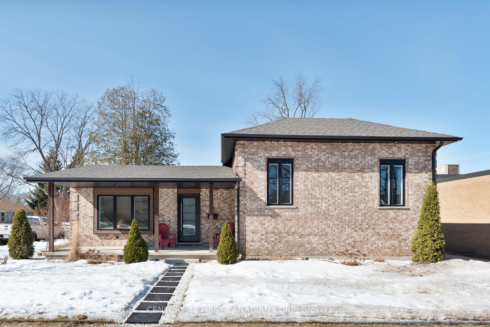 Photo 6 of 34 Wellington Street, Aylmer — HOMEH