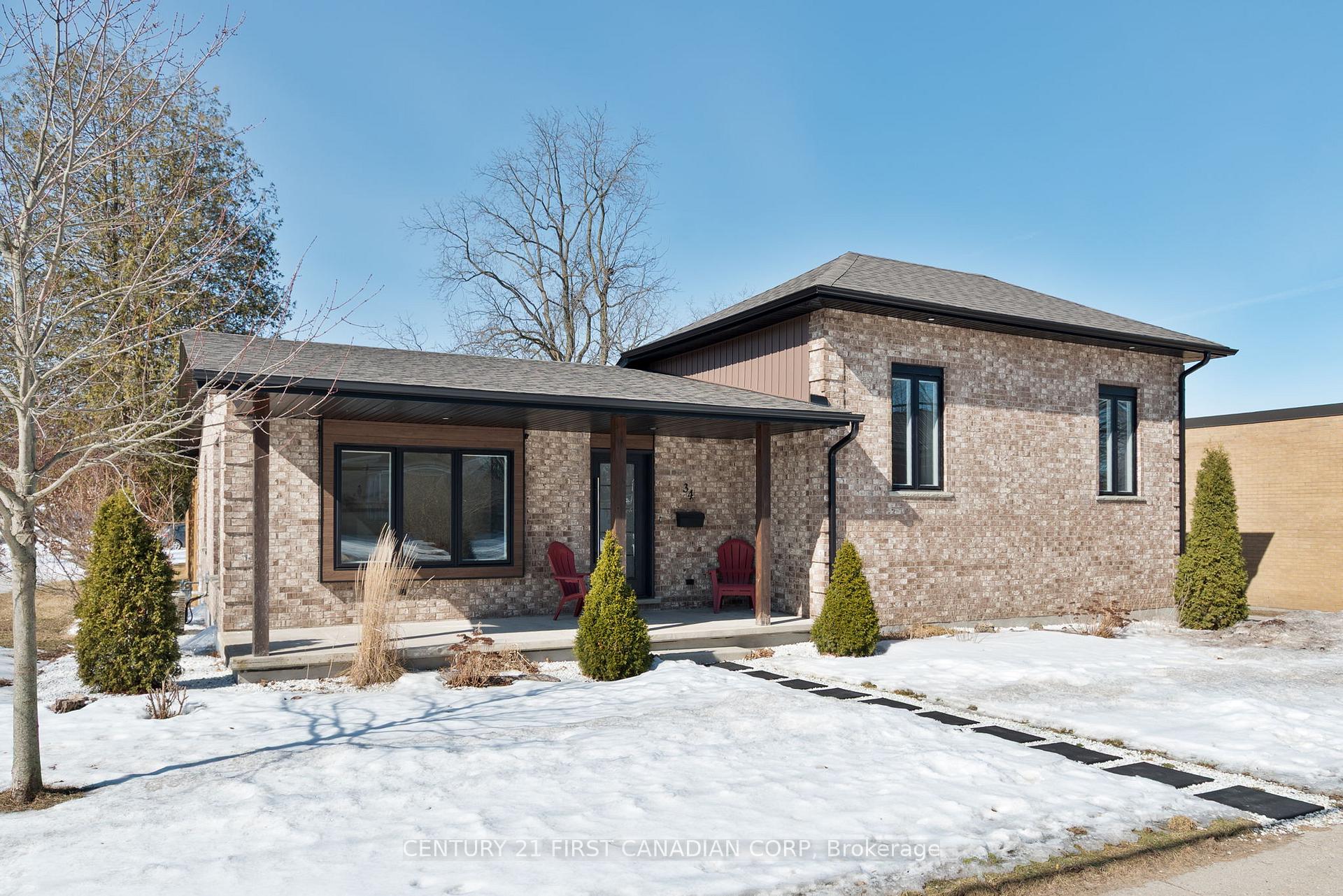 Photo 8 of 34 Wellington Street, Aylmer — HOMEH