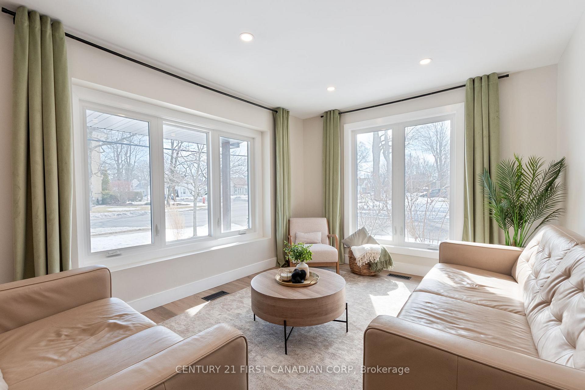 Photo 12 of 34 Wellington Street, Aylmer — HOMEH