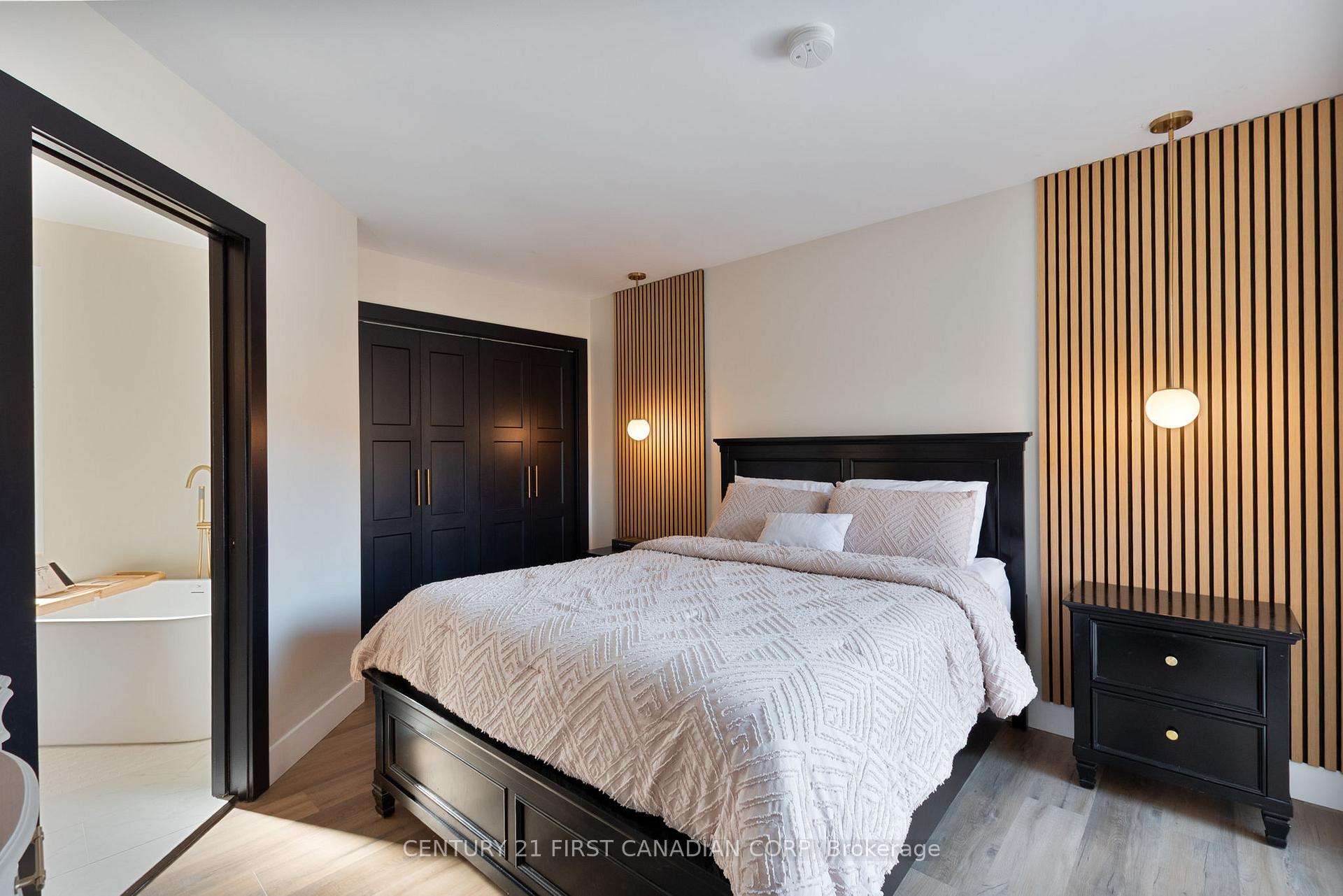 Photo 20 of 34 Wellington Street, Aylmer — HOMEH