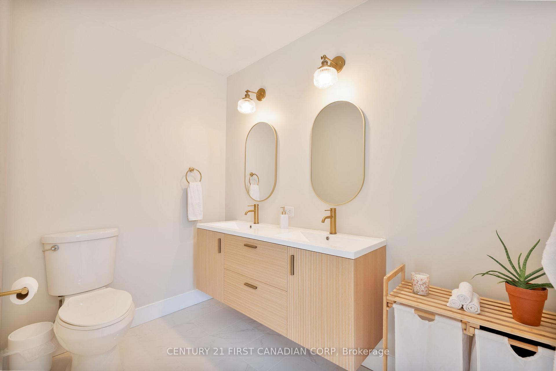 Photo 24 of 34 Wellington Street, Aylmer — HOMEH