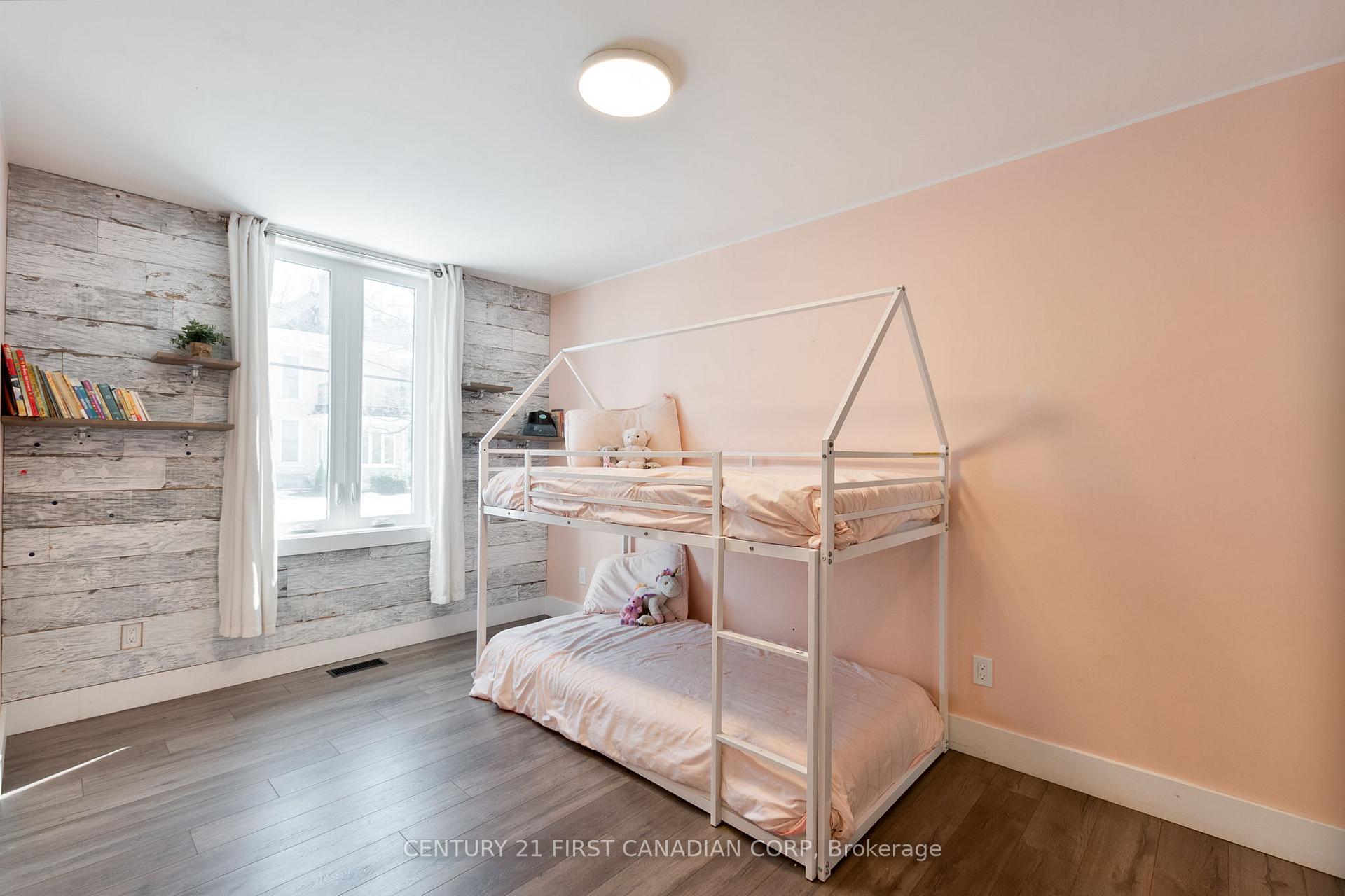 Photo 27 of 34 Wellington Street, Aylmer — HOMEH