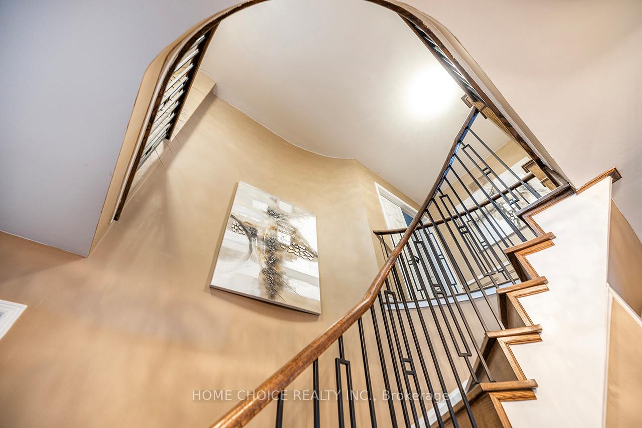 Photo 13 of 4 Aldcroft Crescent, Clarington, Bowmanville — HOMEH