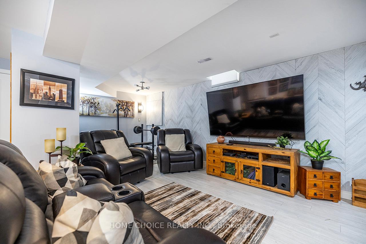 Photo 21 of 4 Aldcroft Crescent, Clarington, Bowmanville — HOMEH