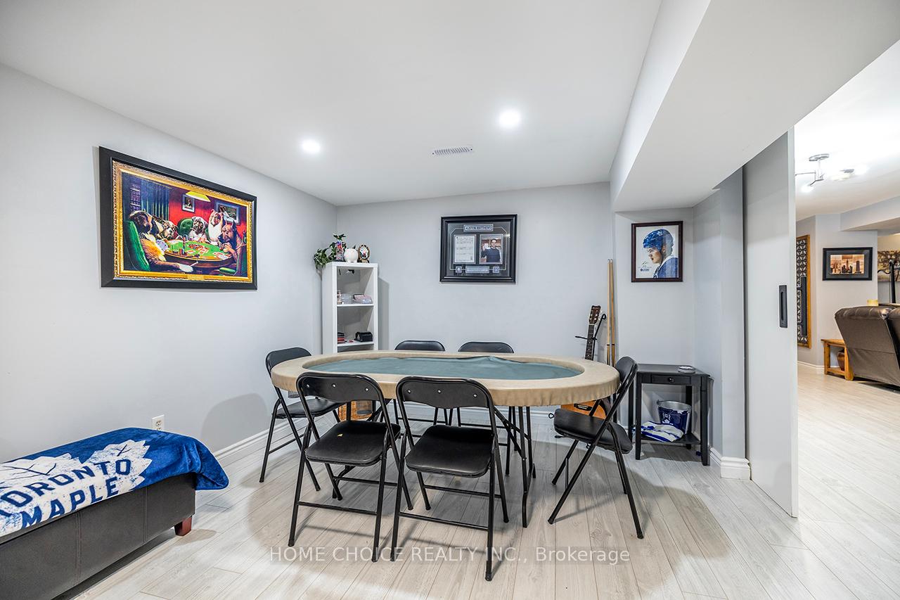 Photo 23 of 4 Aldcroft Crescent, Clarington, Bowmanville — HOMEH