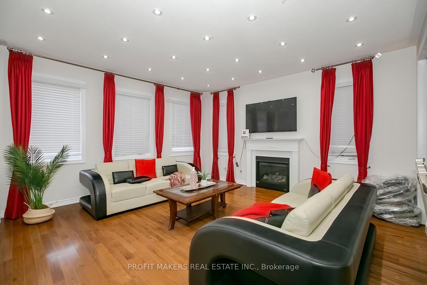 Photo 10 of 56 Valleybrook Crescent, Caledon, Rural Caledon — HOMEH