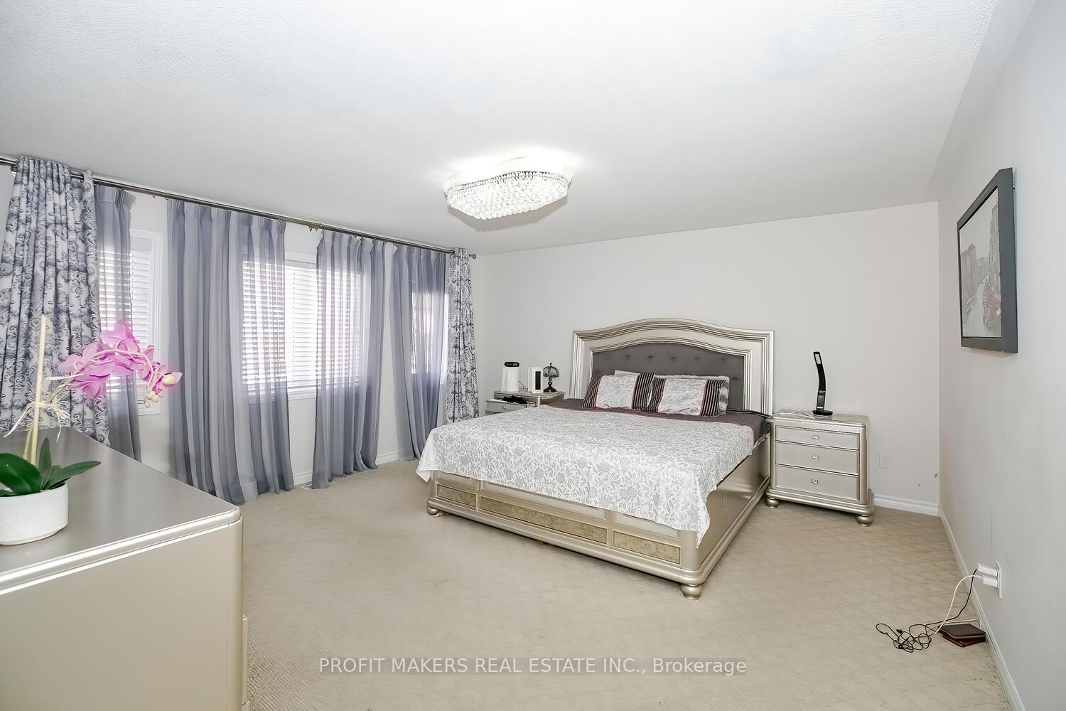 Photo 18 of 56 Valleybrook Crescent, Caledon, Rural Caledon — HOMEH