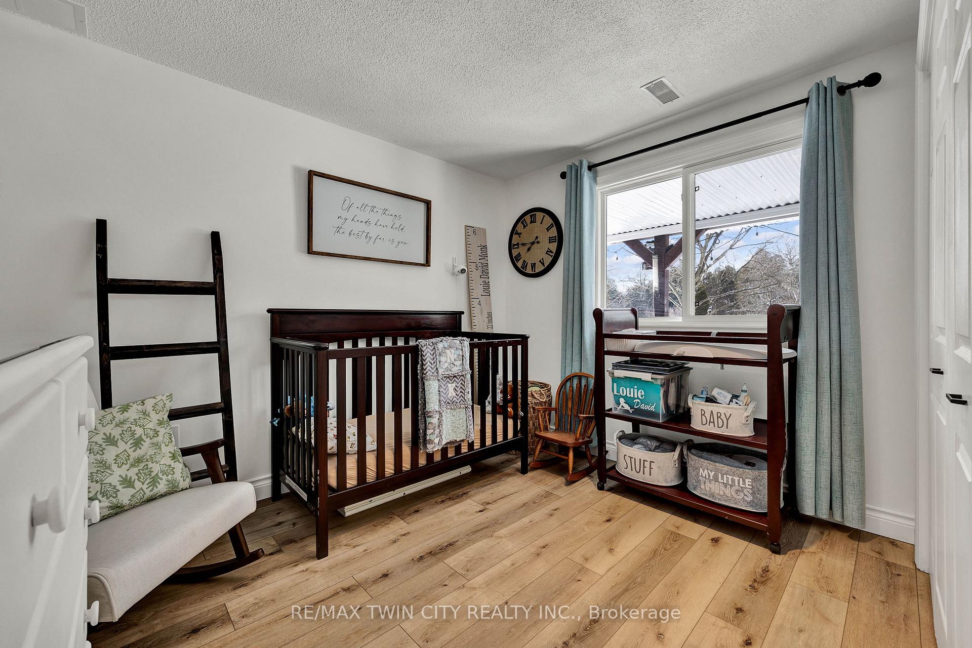 Photo 18 of 154 Dovercliffe Road, Guelph, Dovercliffe Park/Old University — HOMEH