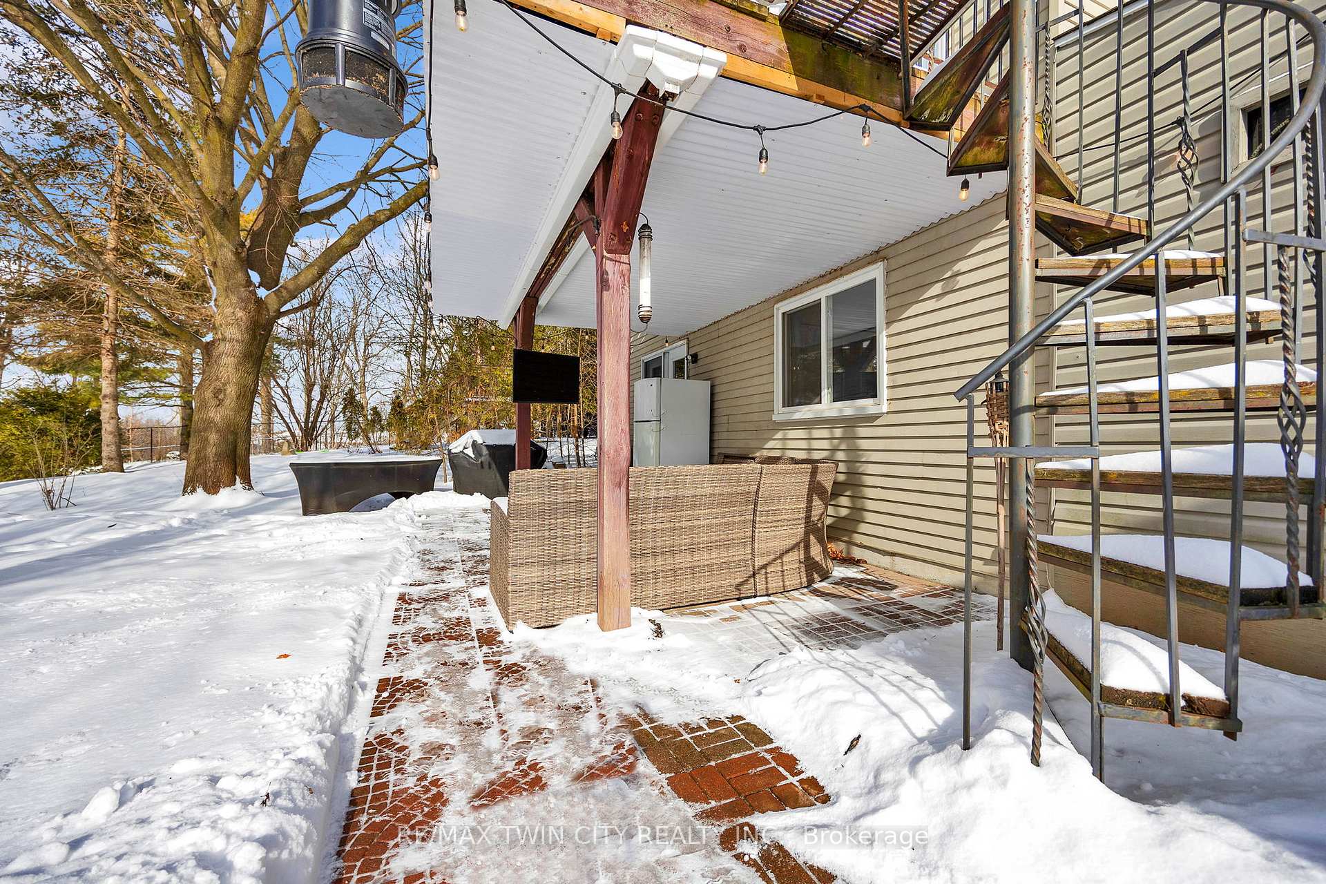 Photo 24 of 154 Dovercliffe Road, Guelph, Dovercliffe Park/Old University — HOMEH