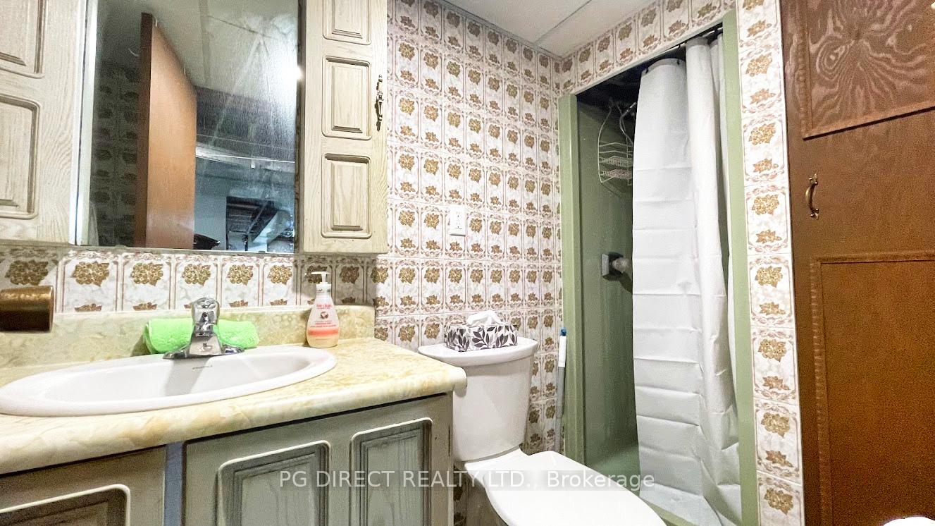 Photo 16 of 8 Champlain Place, Guelph, Kortright West — HOMEH