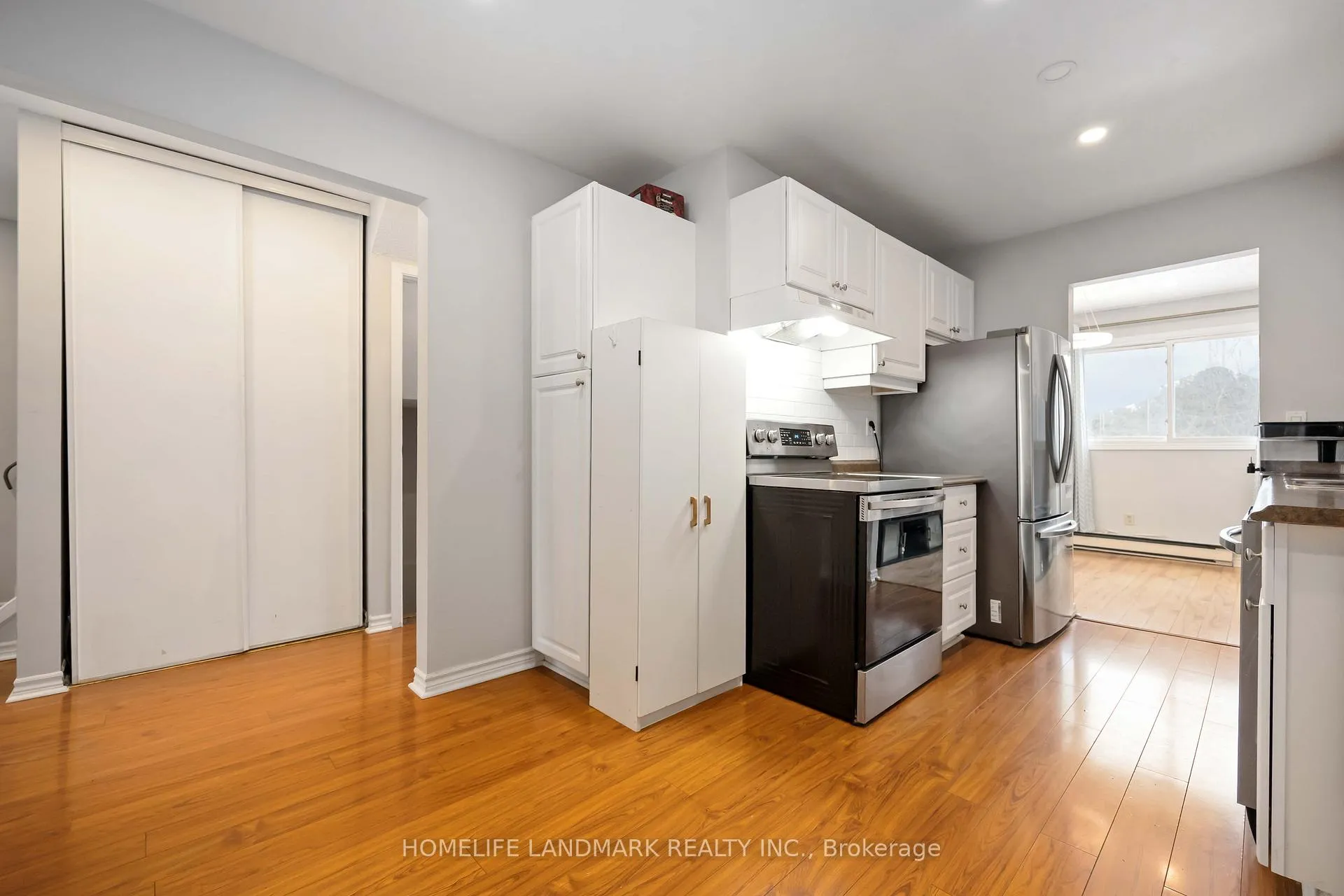 Photo 13 of Unit 82, 700 Harmony Rd N, Oshawa, Pinecrest — HOMEH
