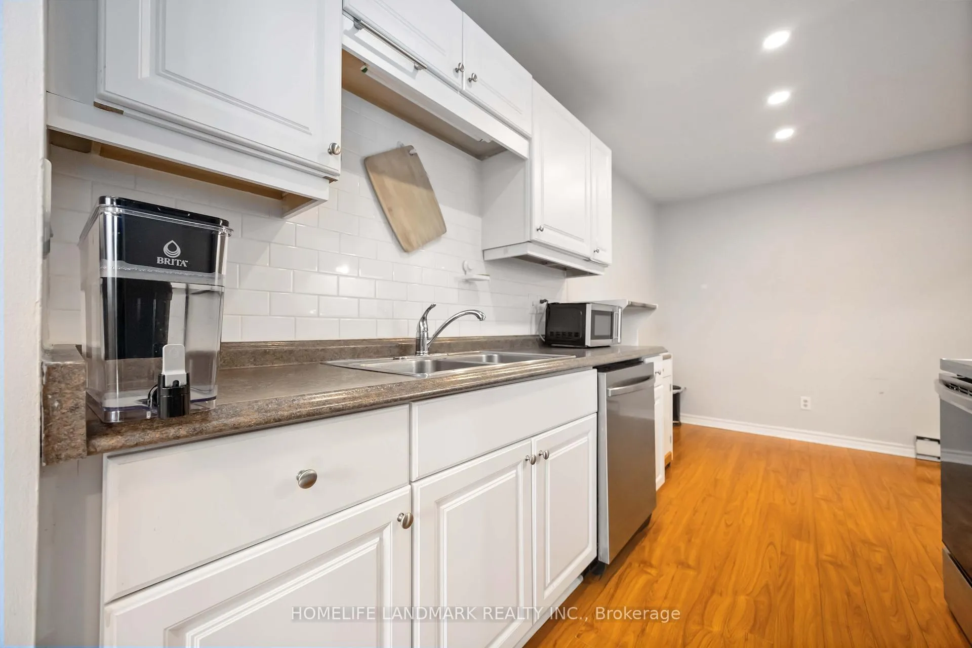 Photo 15 of Unit 82, 700 Harmony Rd N, Oshawa, Pinecrest — HOMEH