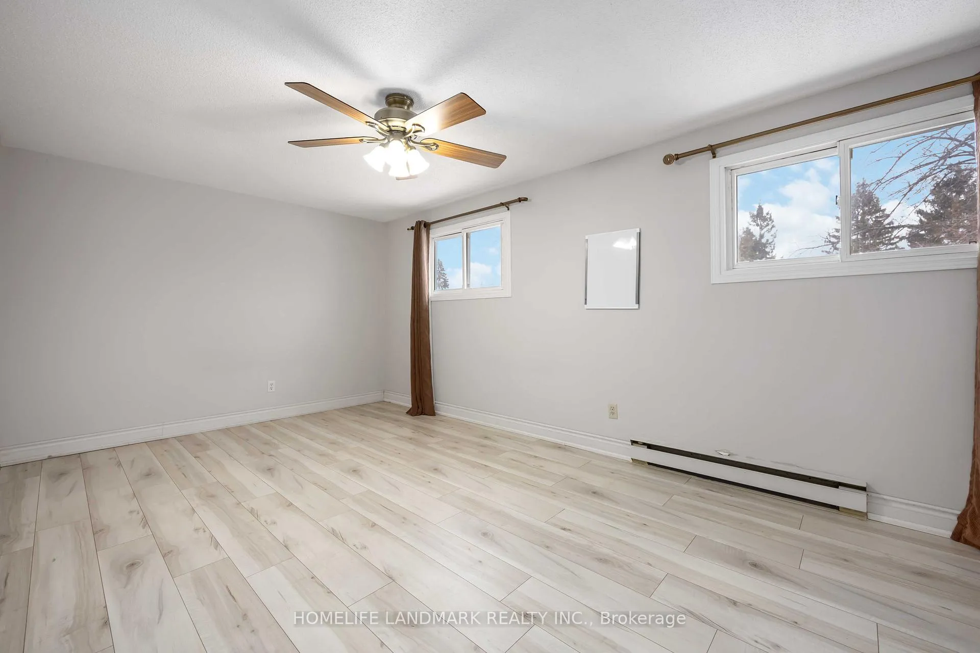 Photo 19 of Unit 82, 700 Harmony Rd N, Oshawa, Pinecrest — HOMEH