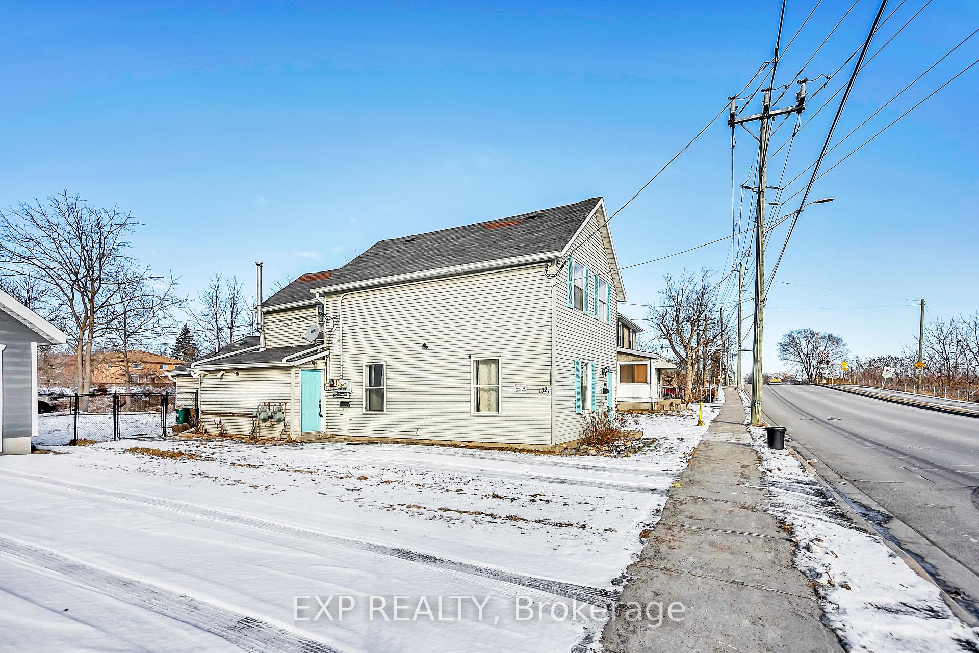 Photo 2 of Unit UNIT B, 132 Moira Street, Belleville, Belleville Ward — HOMEH
