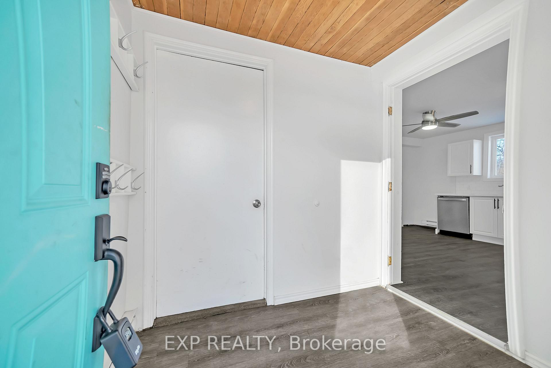 Photo 5 of Unit UNIT B, 132 Moira Street, Belleville, Belleville Ward — HOMEH