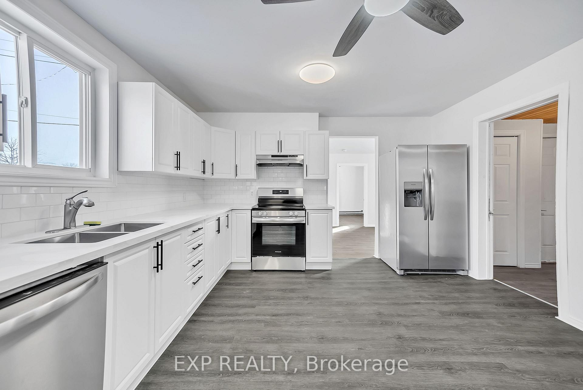 Photo 10 of Unit UNIT B, 132 Moira Street, Belleville, Belleville Ward — HOMEH