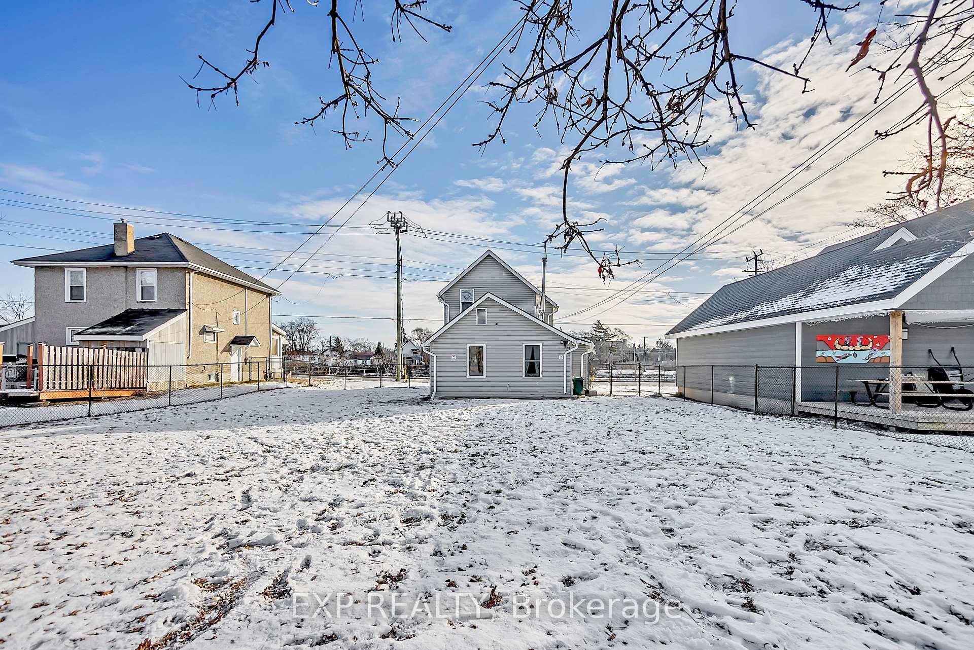 Photo 20 of Unit UNIT B, 132 Moira Street, Belleville, Belleville Ward — HOMEH