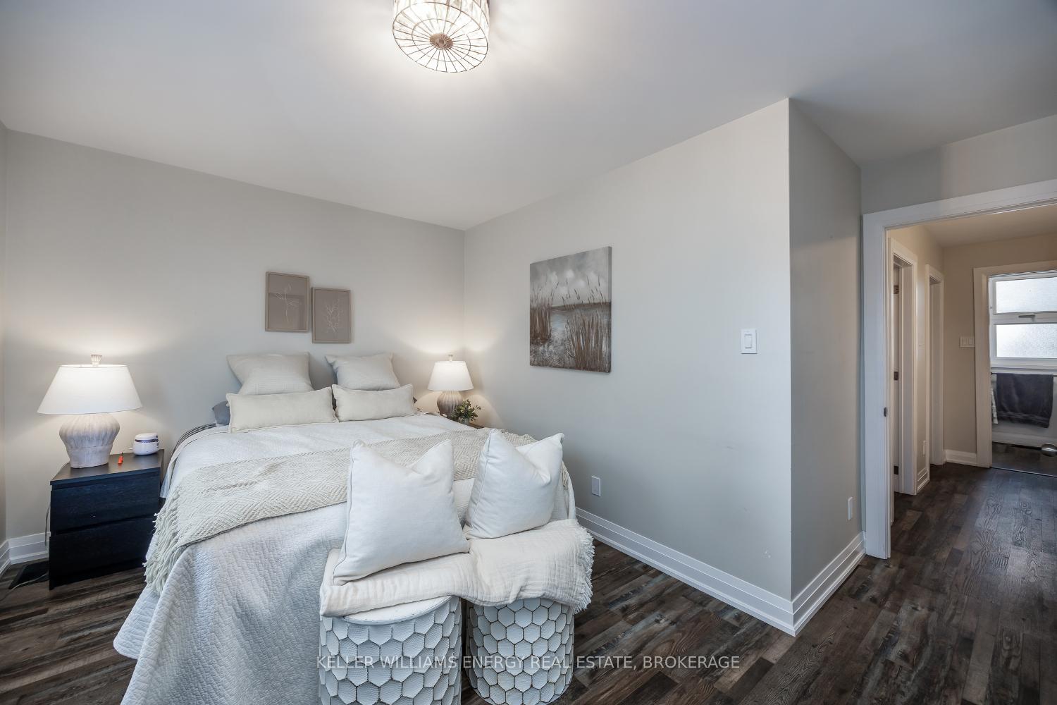 Photo 29 of 32 Liberty Street S, Clarington, Bowmanville — HOMEH