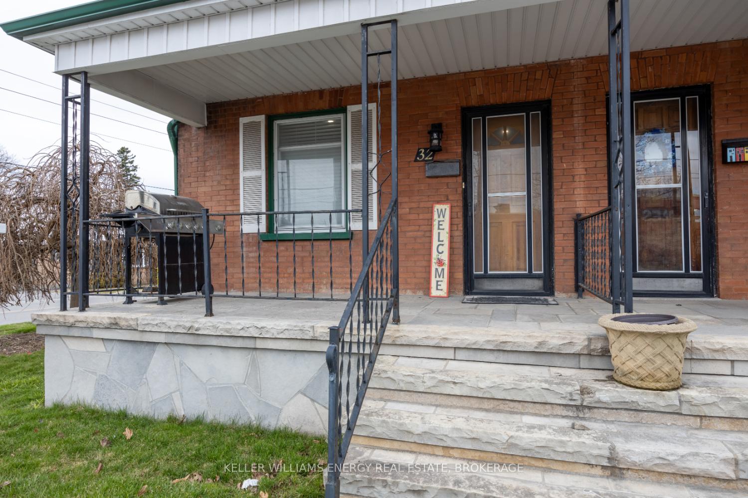 Photo 36 of 32 Liberty Street S, Clarington, Bowmanville — HOMEH