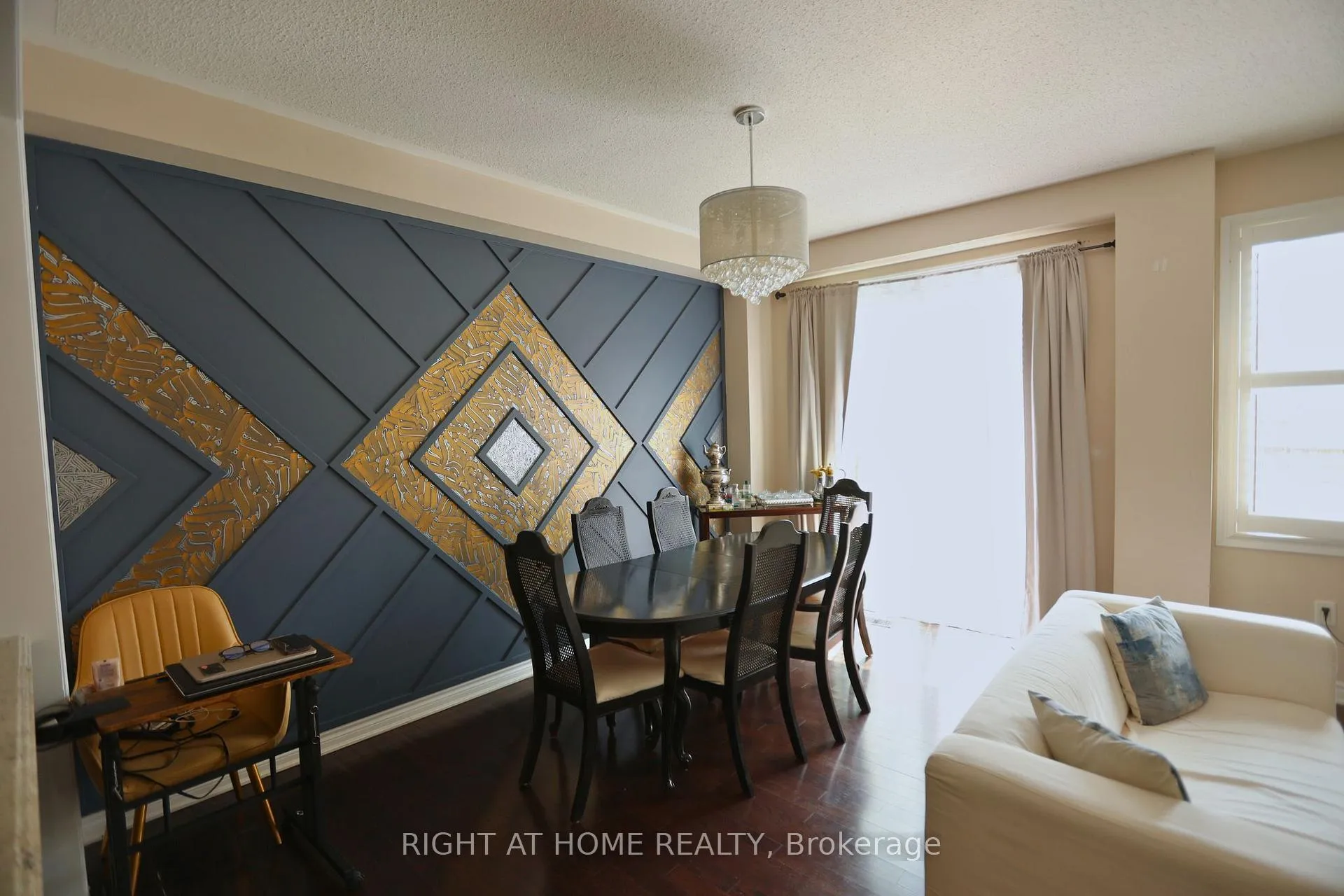 Photo 9 of 1230 Biason Circle, Milton, Willmott — HOMEH