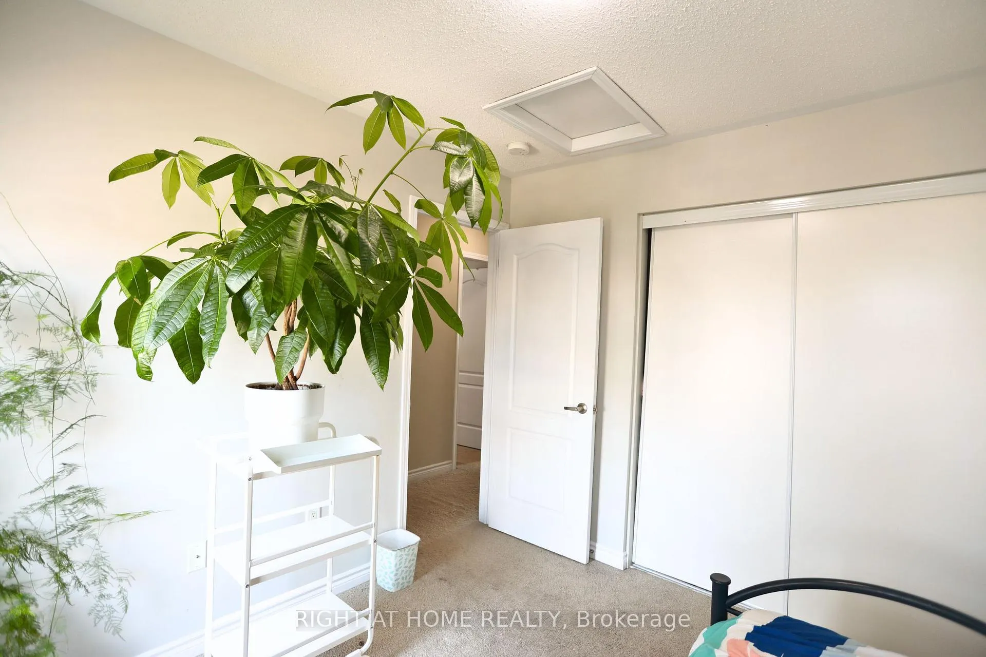Photo 17 of 1230 Biason Circle, Milton, Willmott — HOMEH