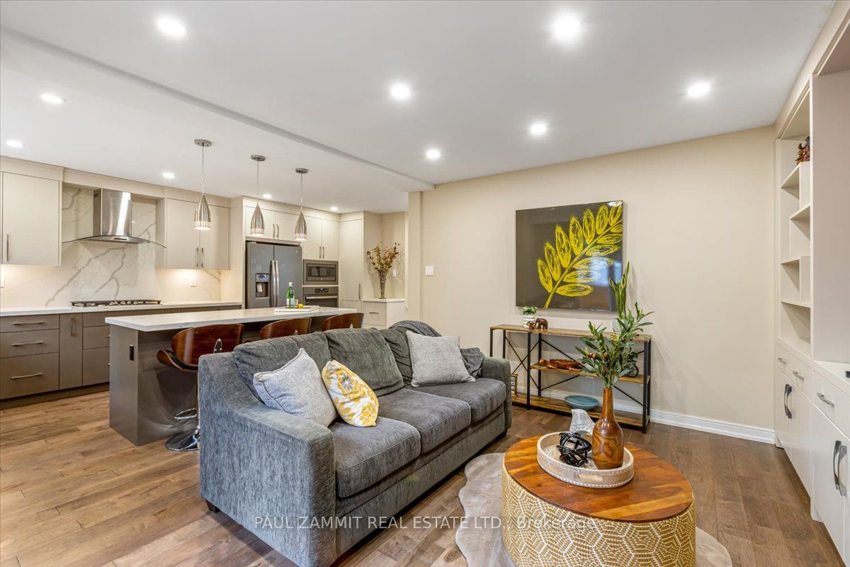 Photo 48 of 20 Lilac Avenue, Markham, Aileen-Willowbrook — HOMEH