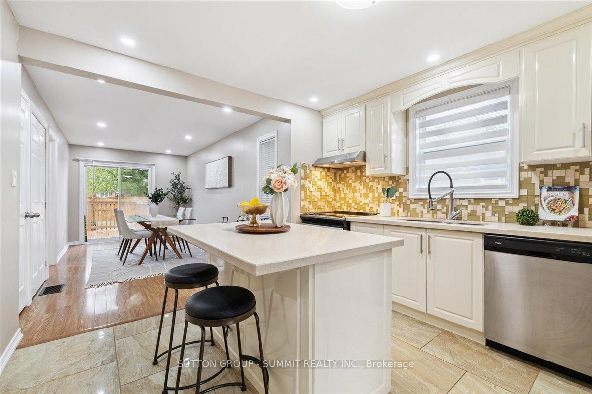 Photo 6 of 229 East 12th Street, Hamilton, Inch Park — HOMEH