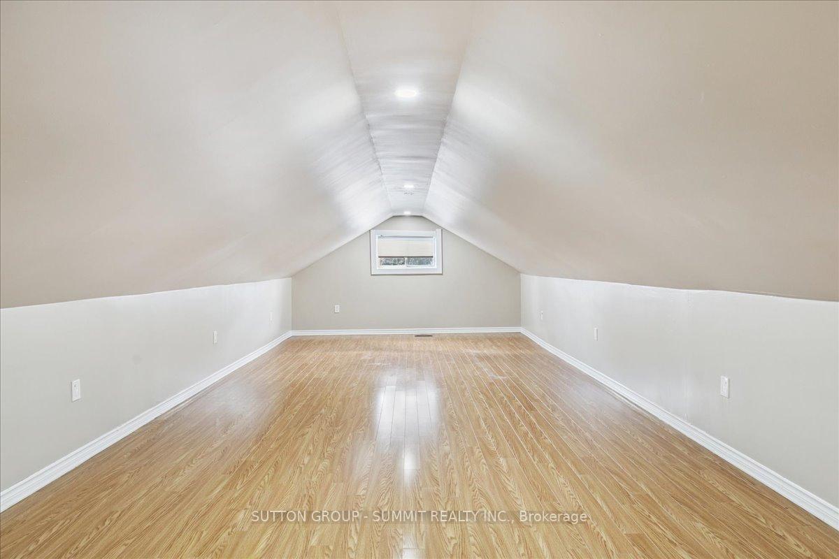 Photo 22 of 229 East 12th Street, Hamilton, Inch Park — HOMEH
