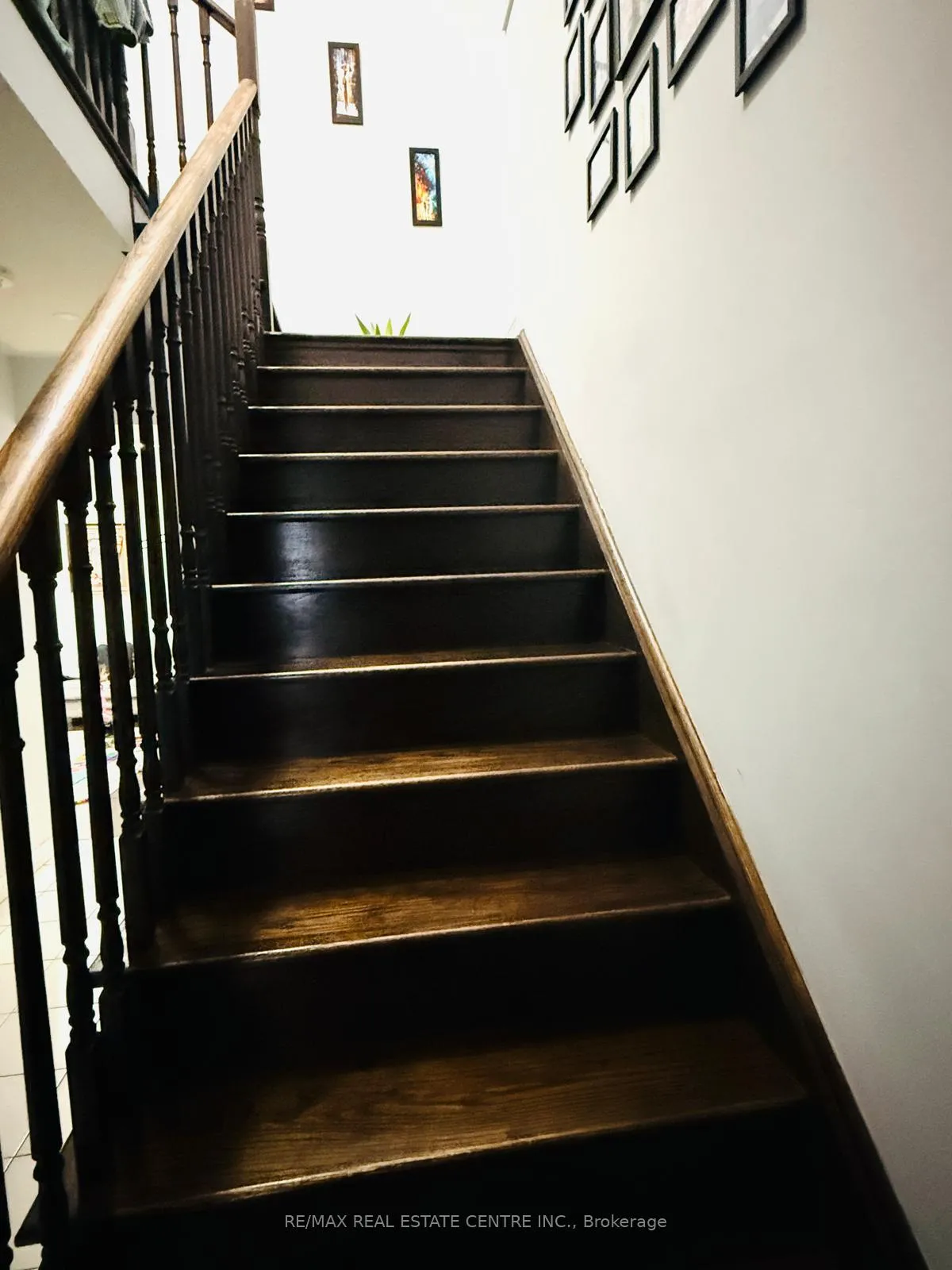 Photo 8 of 47 Crumlin Crescent, Brampton, Credit Valley — HOMEH