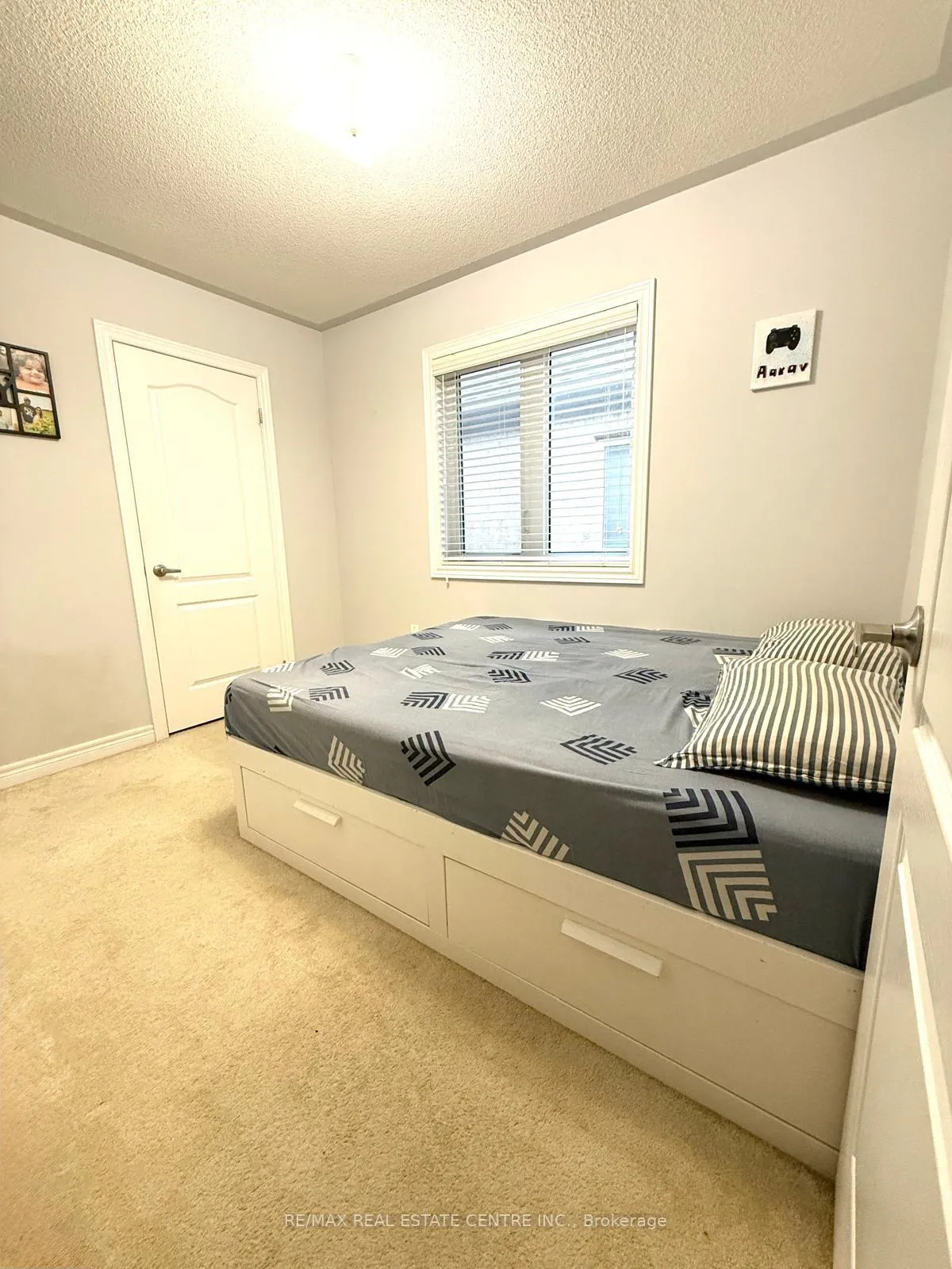 Photo 9 of 47 Crumlin Crescent, Brampton, Credit Valley — HOMEH