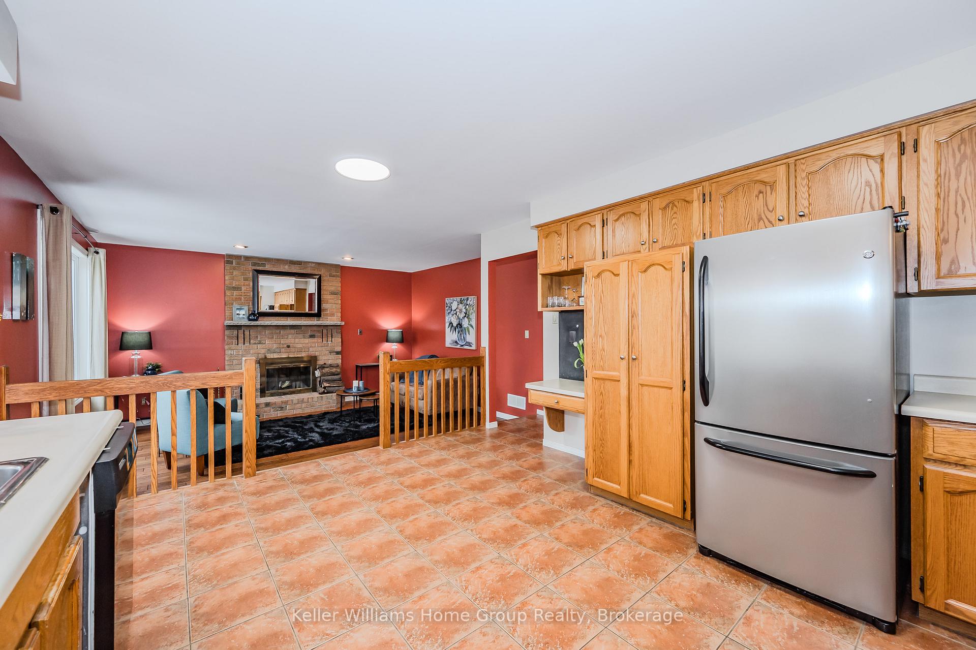 Photo 15 of 31 Pinetree Drive, Guelph, Willow West/Sugarbush/West Acres — HOMEH