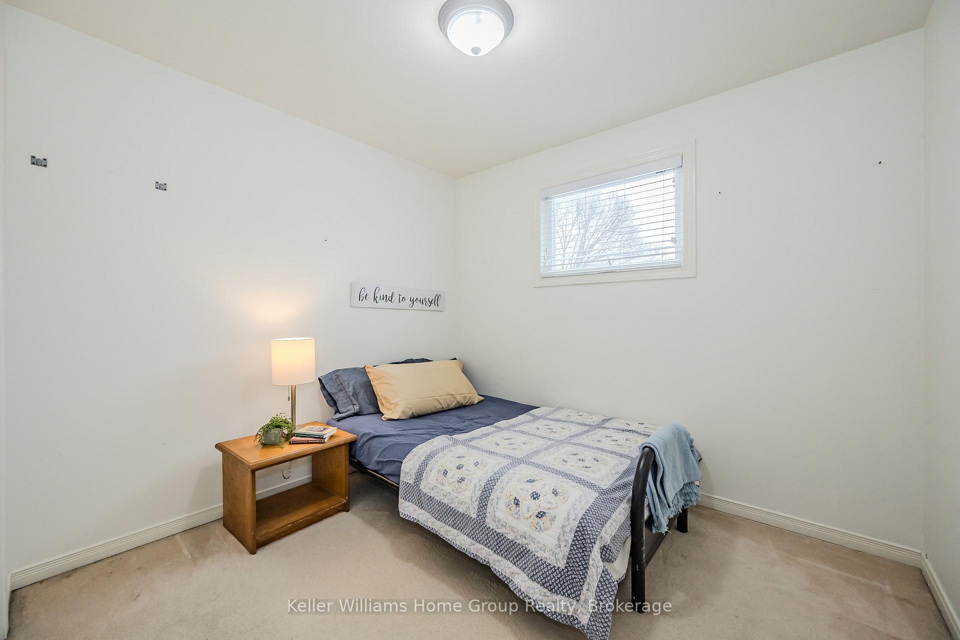Photo 28 of 31 Pinetree Drive, Guelph, Willow West/Sugarbush/West Acres — HOMEH