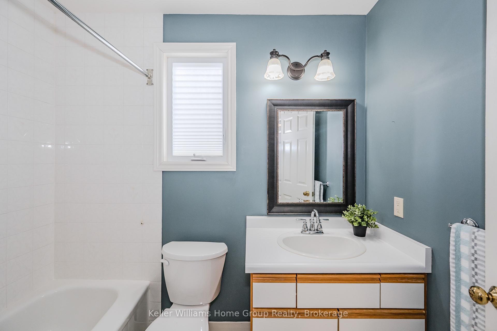 Photo 29 of 31 Pinetree Drive, Guelph, Willow West/Sugarbush/West Acres — HOMEH