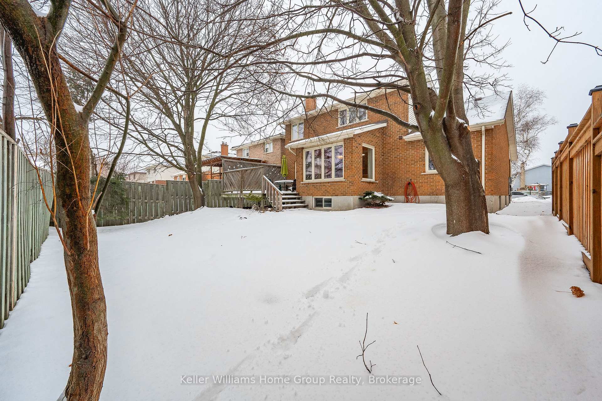 Photo 35 of 31 Pinetree Drive, Guelph, Willow West/Sugarbush/West Acres — HOMEH
