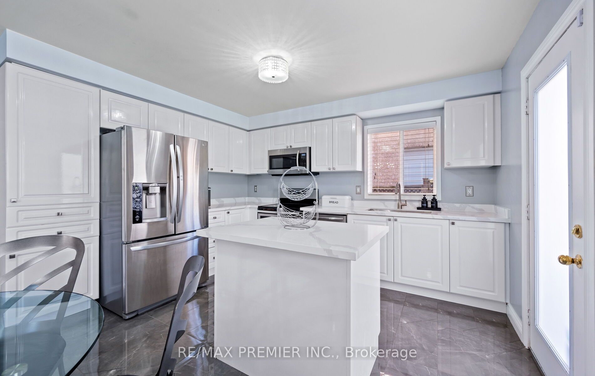 Photo 157 of 49 Fallstar Crescent, Brampton, Fletcher's Meadow — HOMEH
