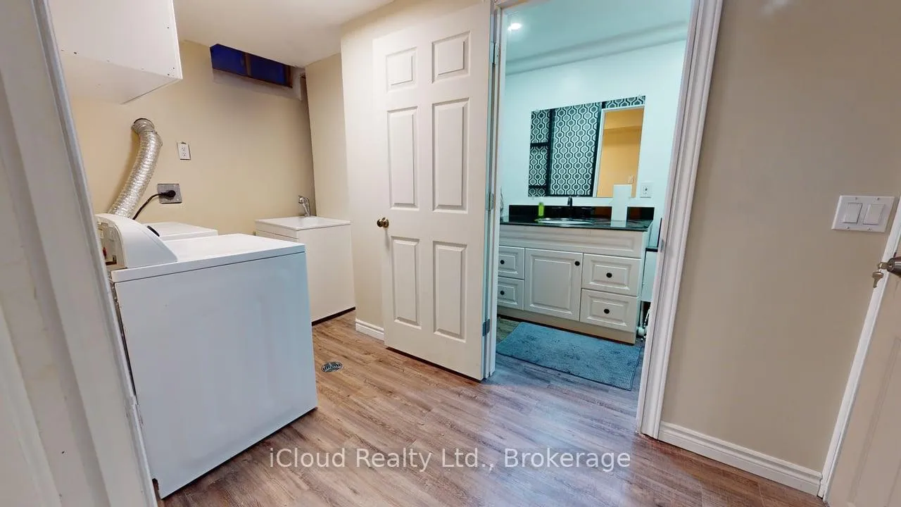 Photo 6 of Unit 2, 55 Royal Palm Drive, Brampton, Heart Lake East — HOMEH