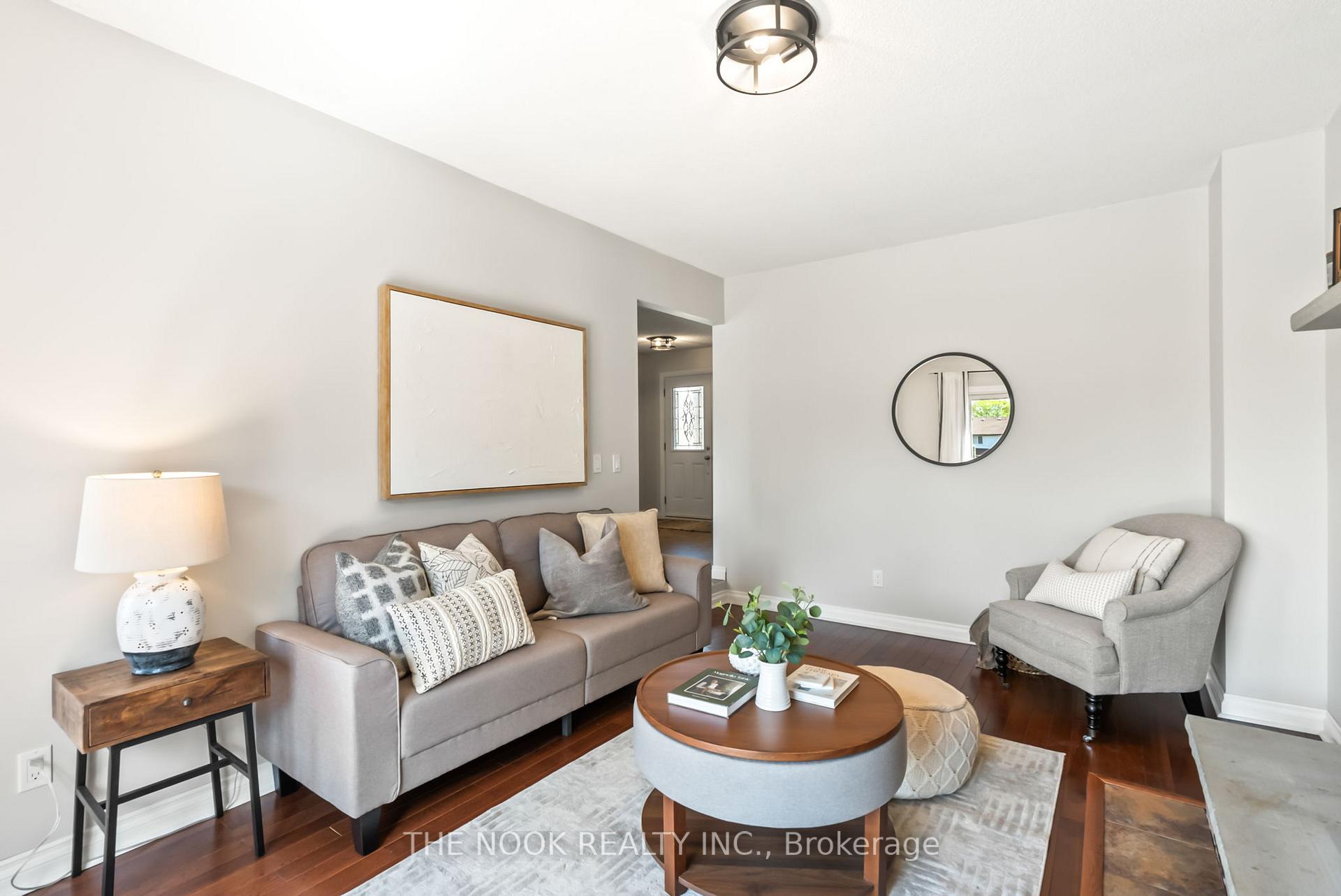 Photo 14 of 59 Pinedale Crescent, Clarington, Courtice — HOMEH